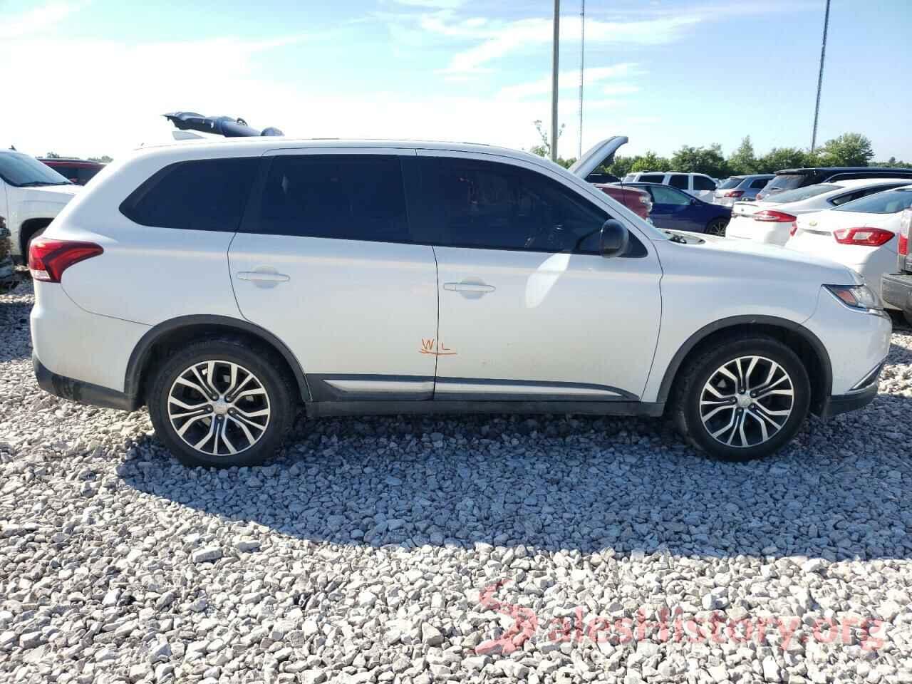 JA4AZ2A38HZ032663 2017 MITSUBISHI OUTLANDER