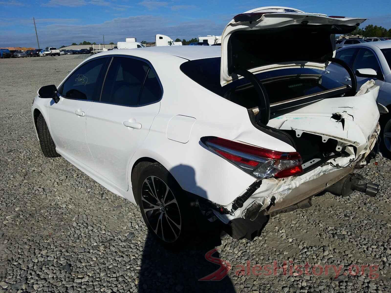 4T1B11HK9JU019461 2018 TOYOTA CAMRY