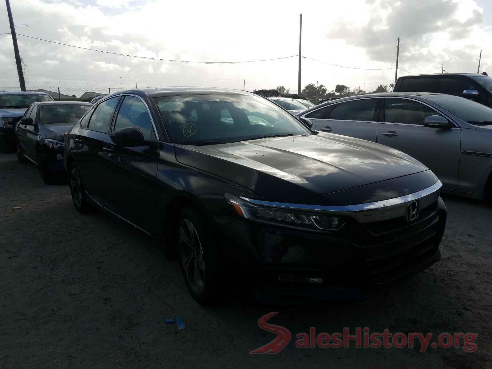 1HGCV1F52JA001459 2018 HONDA ACCORD