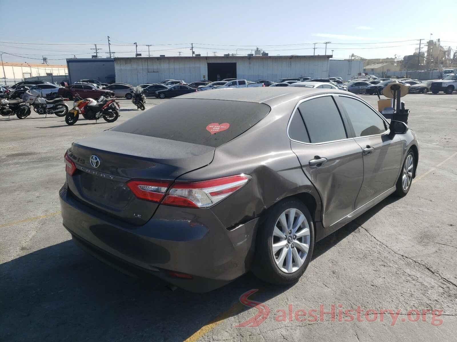 4T1B11HK2JU644705 2018 TOYOTA CAMRY