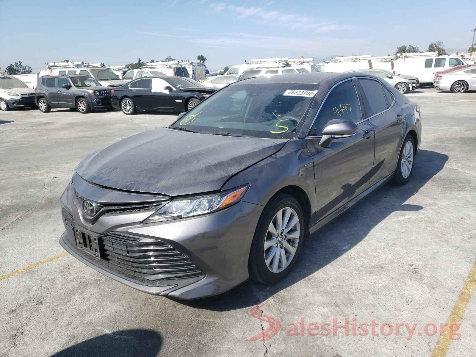 4T1B11HK2JU644705 2018 TOYOTA CAMRY