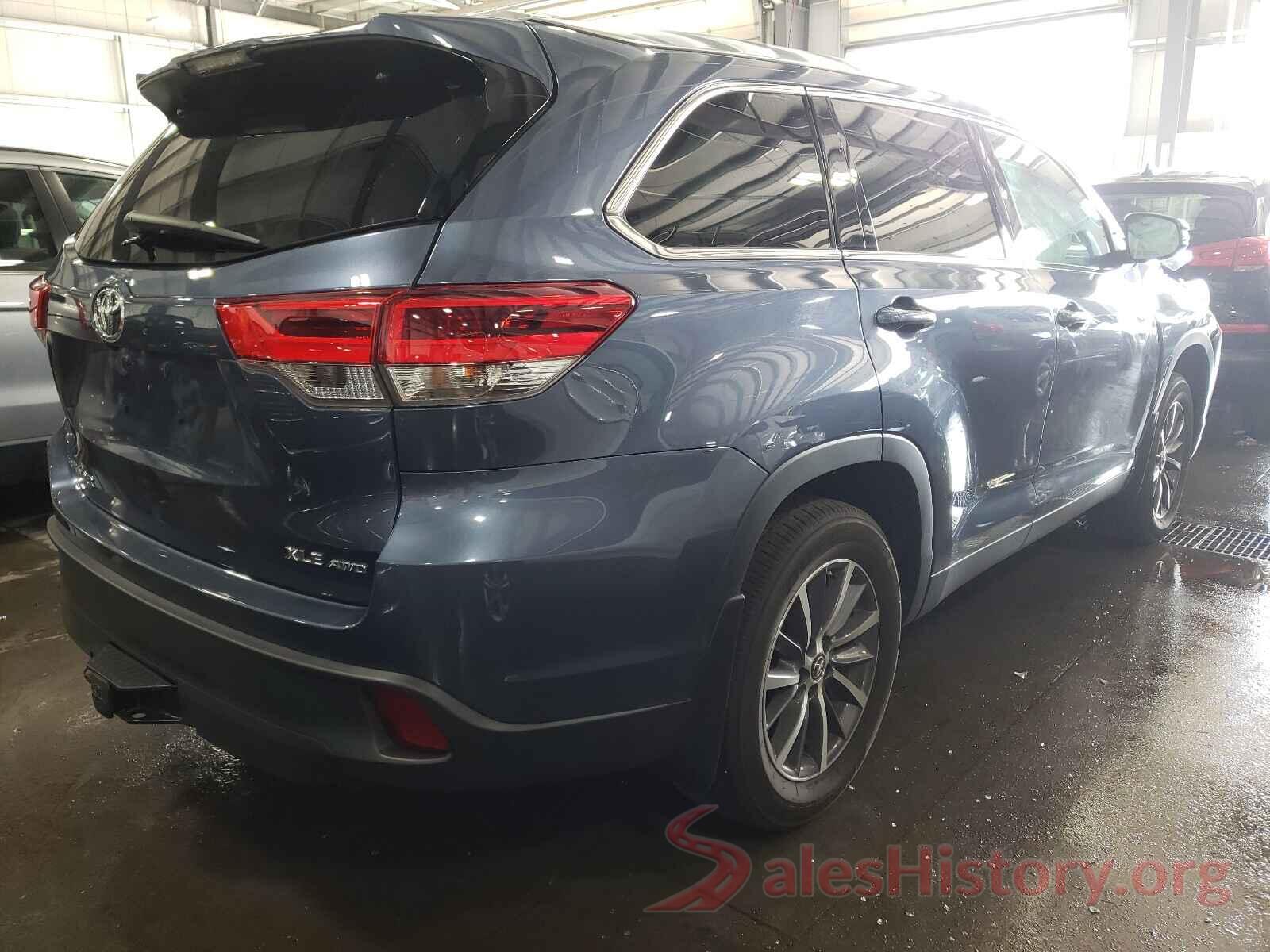 5TDJZRFHXKS702130 2019 TOYOTA HIGHLANDER