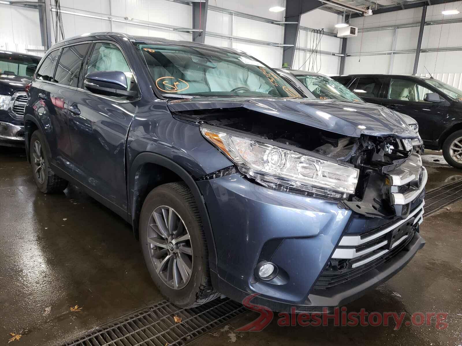 5TDJZRFHXKS702130 2019 TOYOTA HIGHLANDER