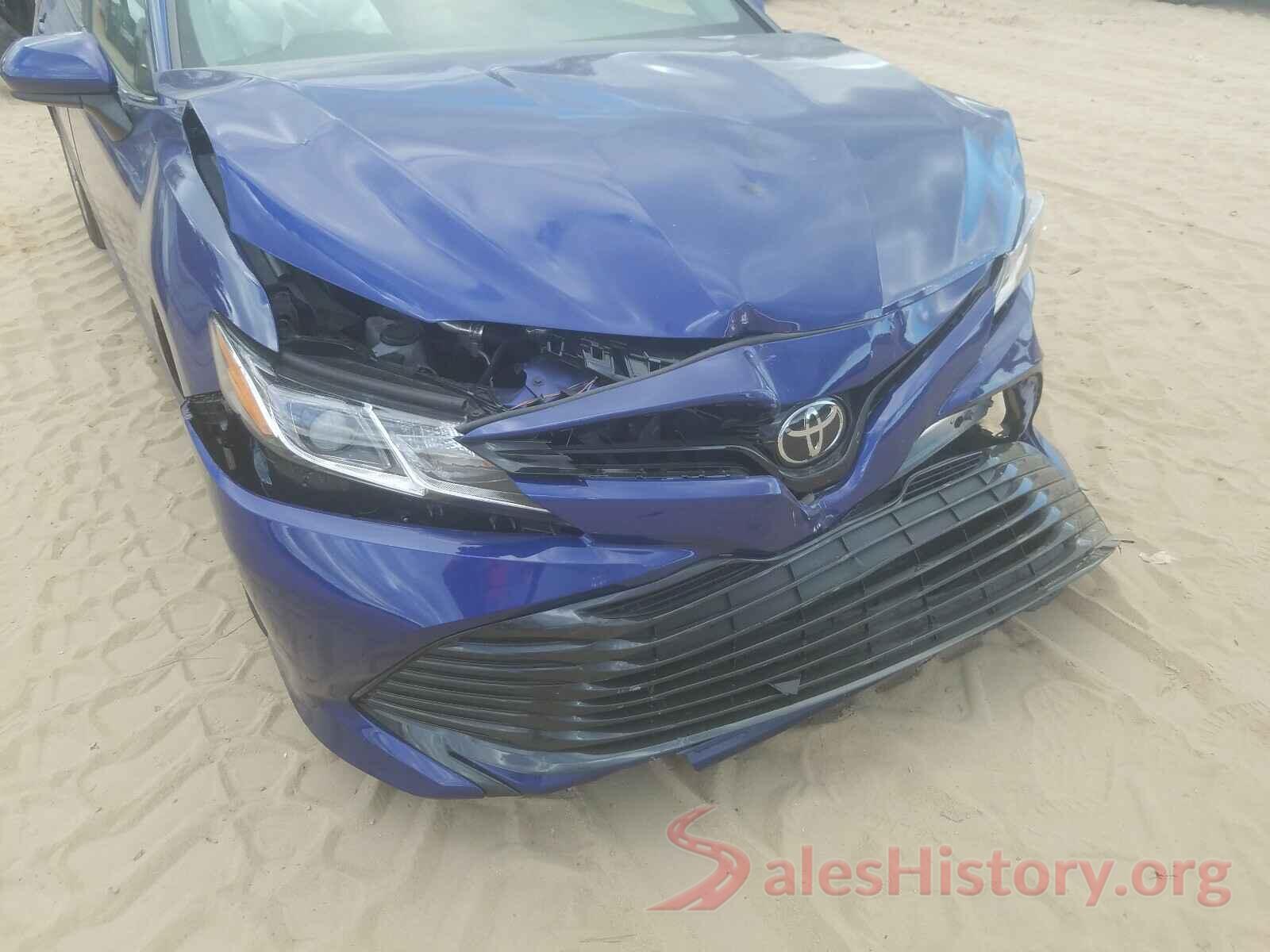 4T1B11HK2JU530039 2018 TOYOTA CAMRY