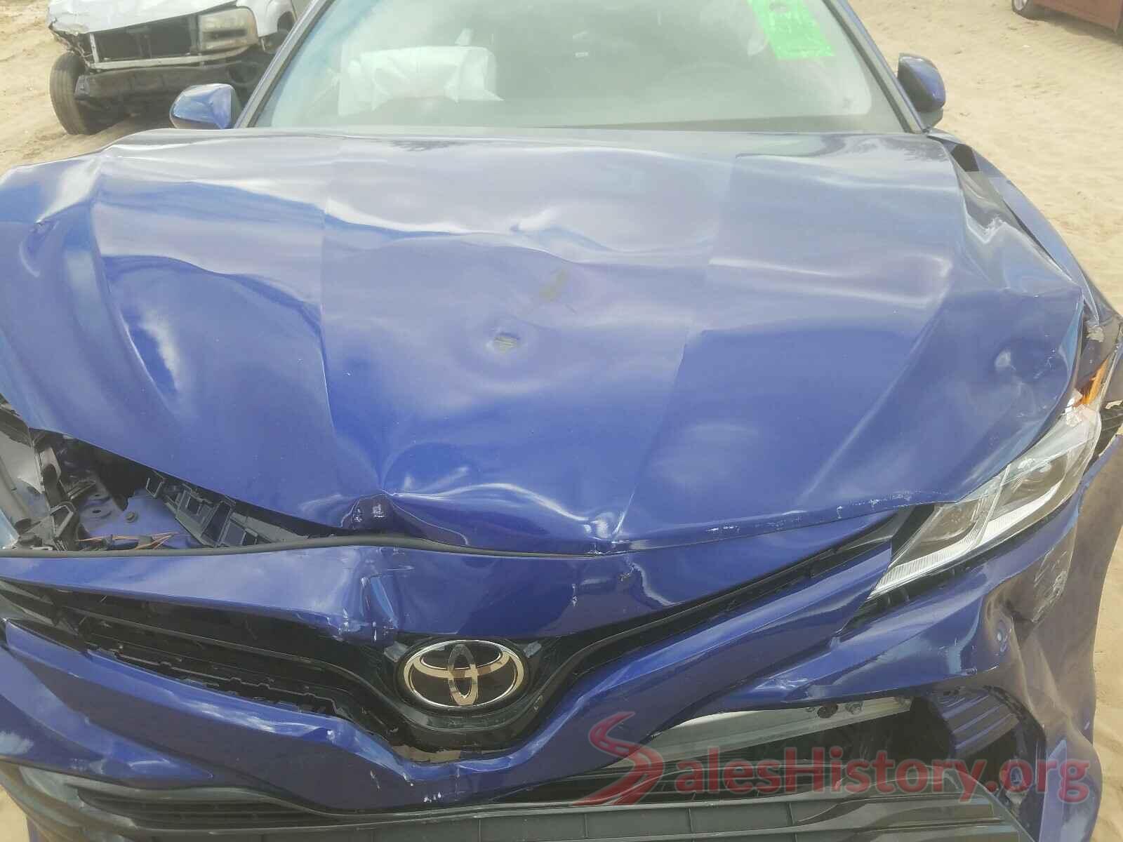 4T1B11HK2JU530039 2018 TOYOTA CAMRY