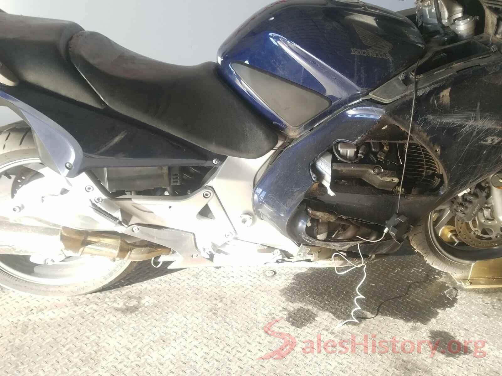 JH2SC51054M201264 2004 HONDA ST CYCLE