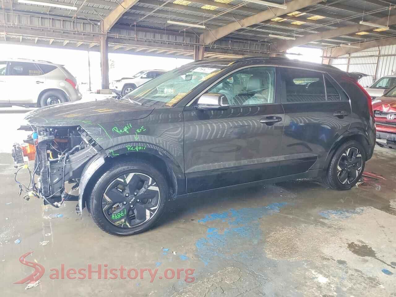 KNDCR3L14P5025795 2023 KIA NIRO