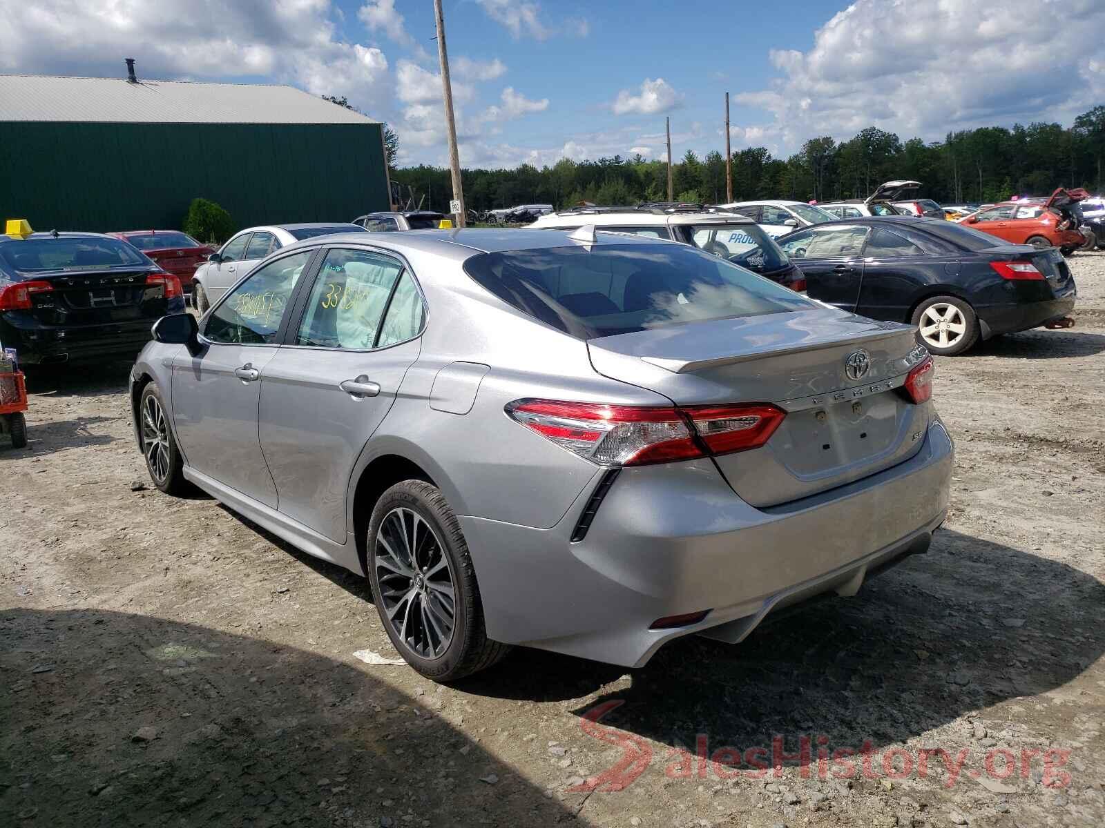 4T1G11AK9LU943563 2020 TOYOTA CAMRY