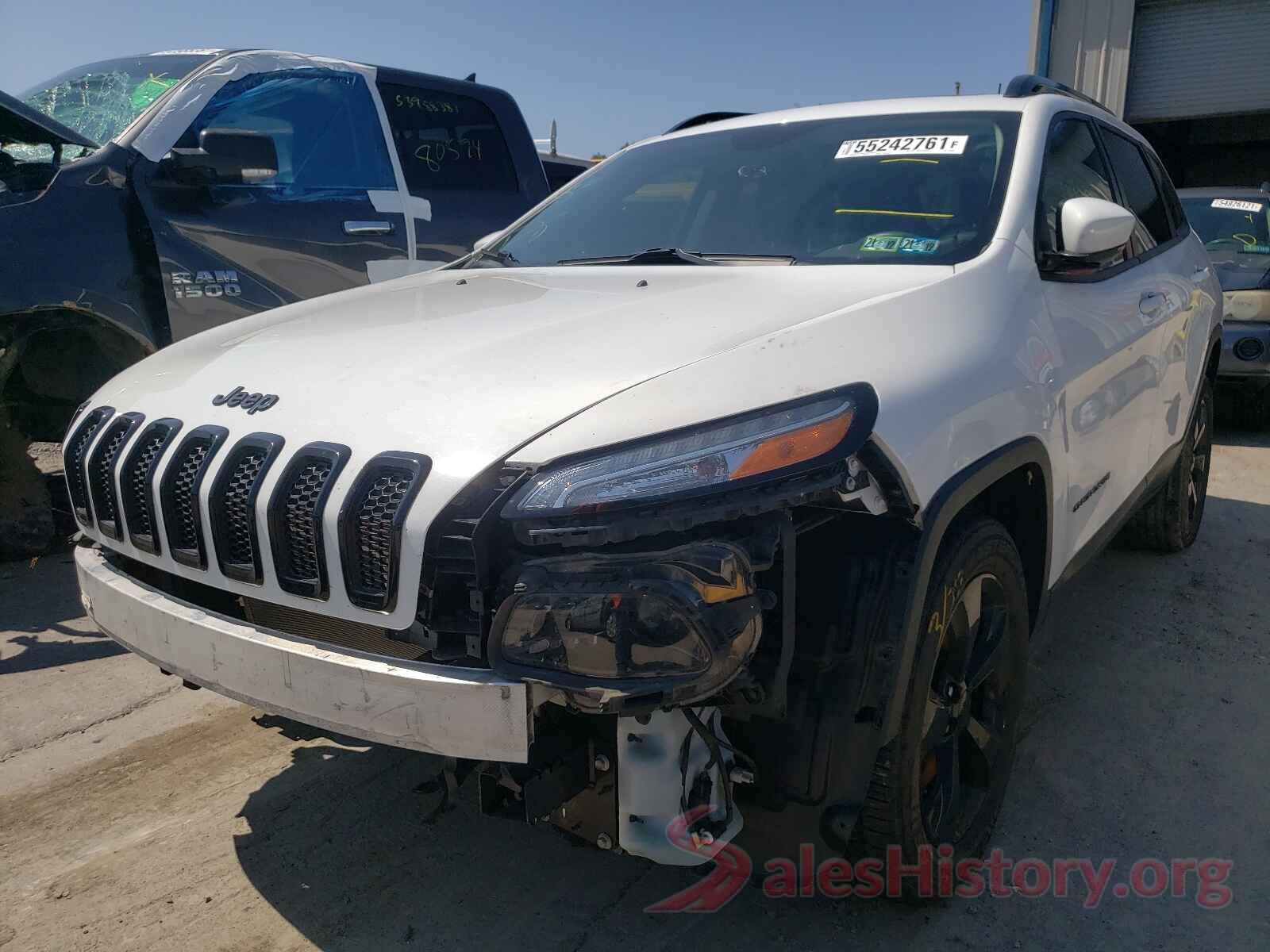 1C4PJMDB8JD570000 2018 JEEP CHEROKEE