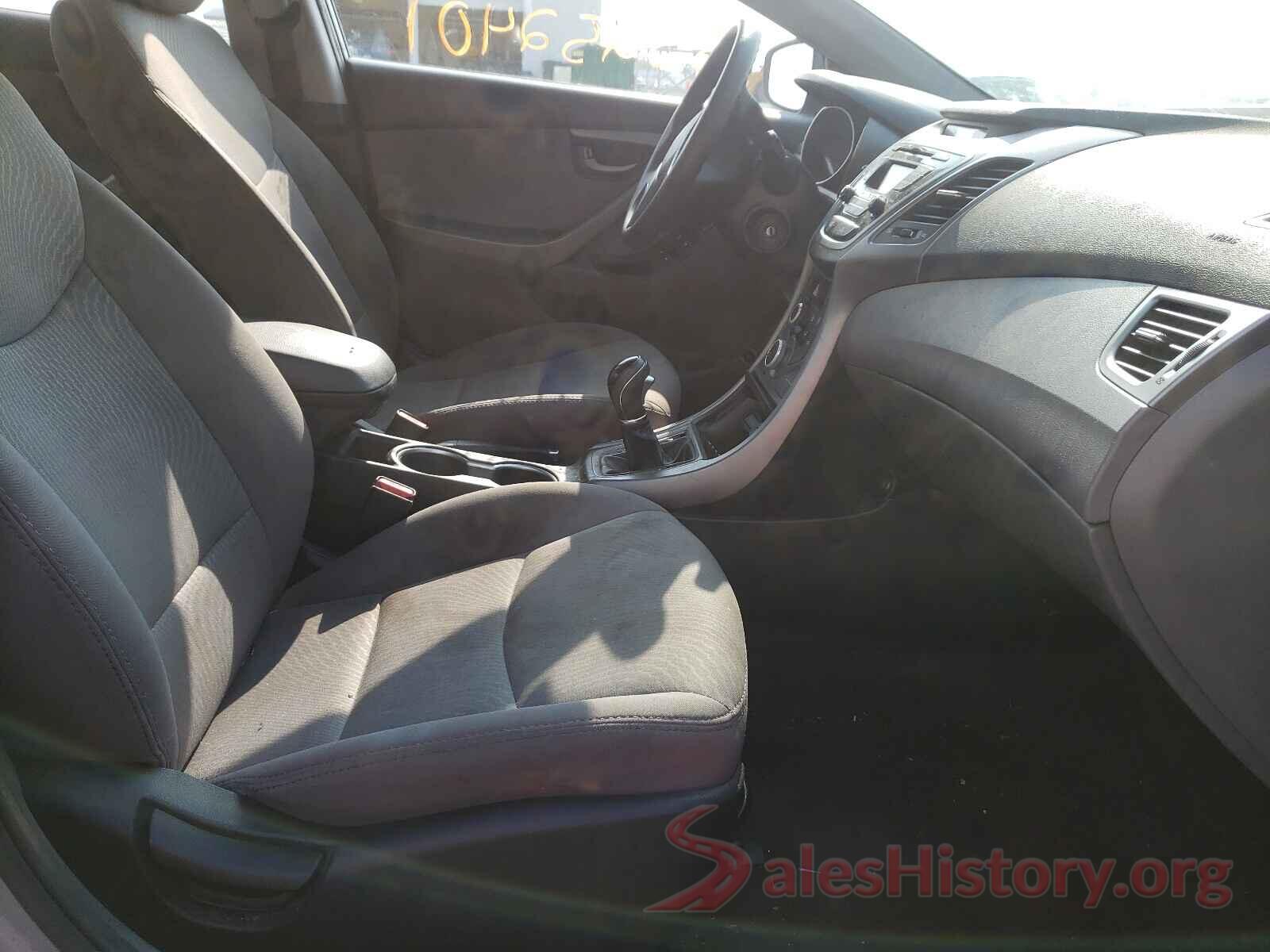 5NPDH4AE6GH691995 2016 HYUNDAI ELANTRA