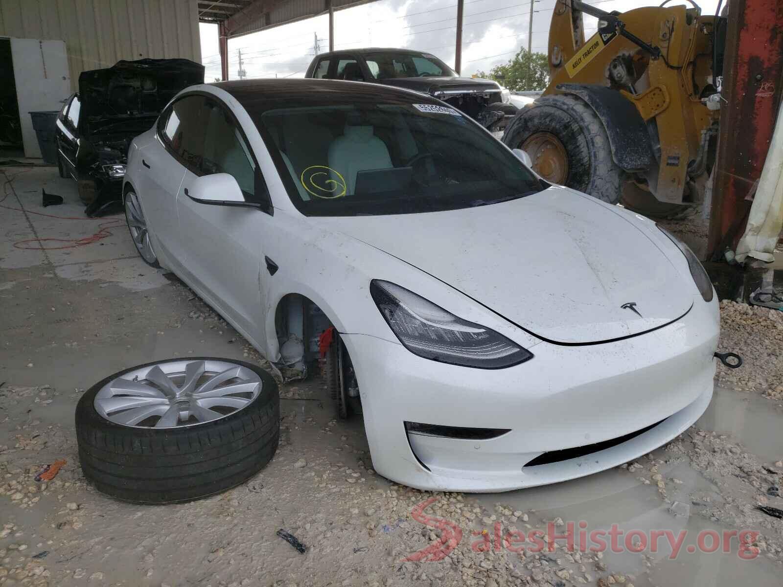 5YJ3E1EB2JF055812 2018 TESLA MODEL 3