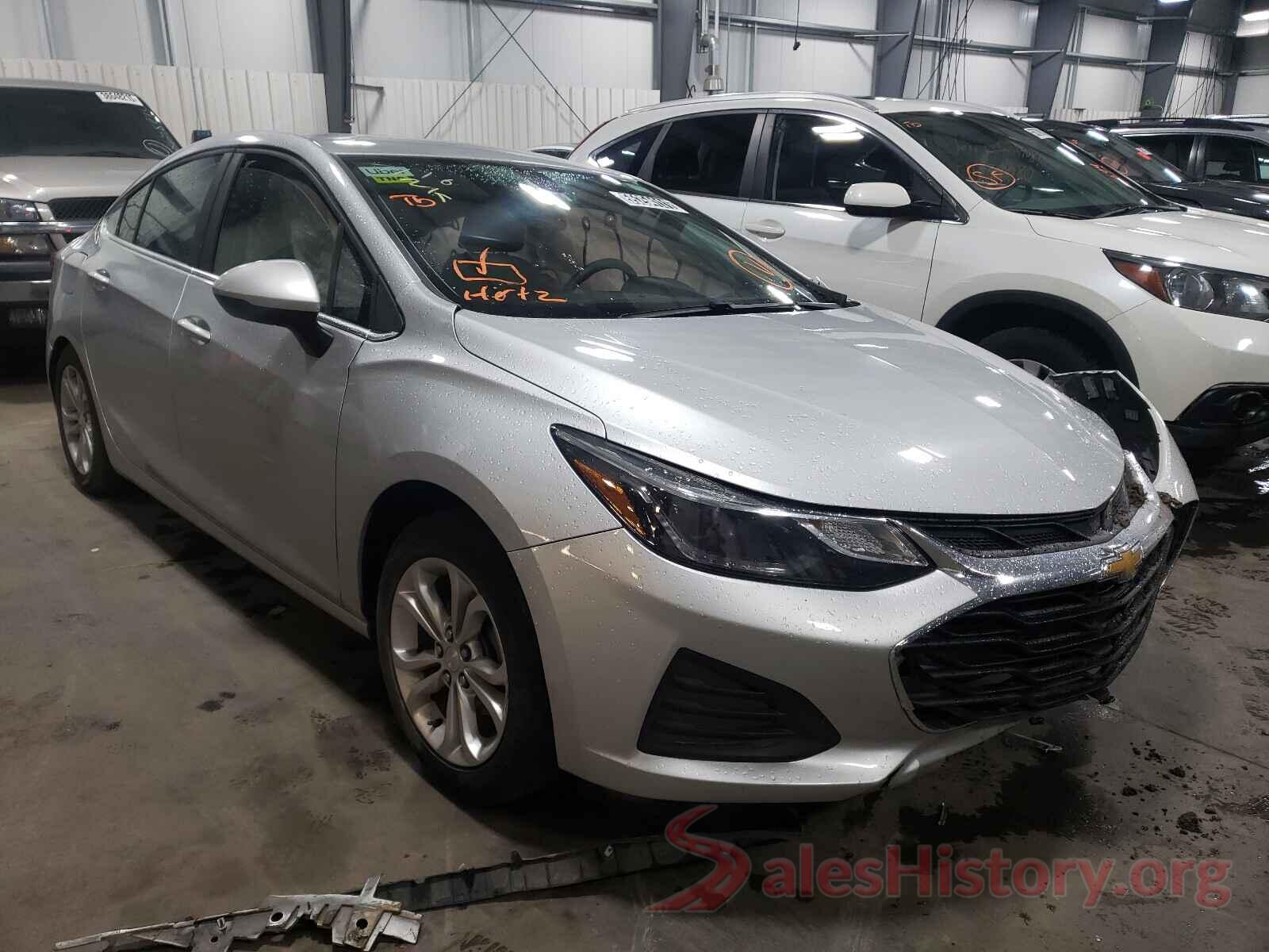 1G1BE5SM4K7108230 2019 CHEVROLET CRUZE