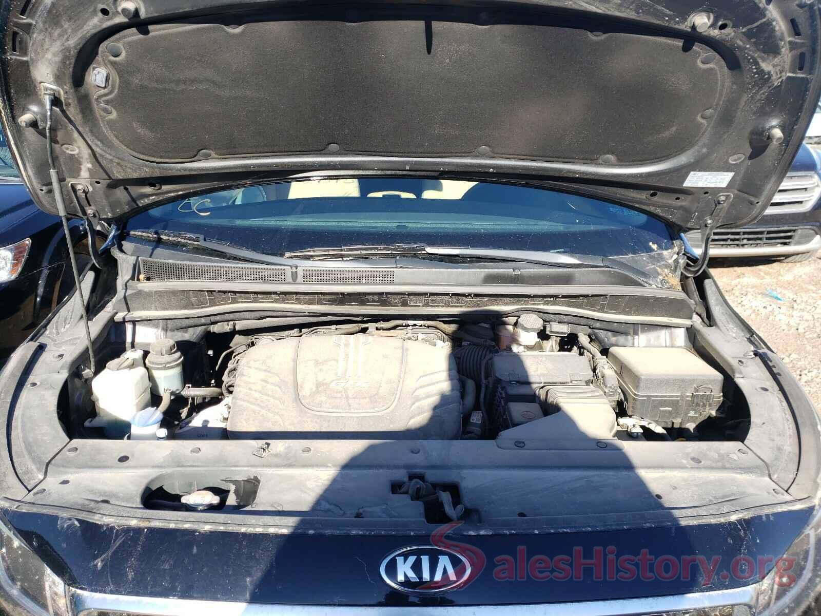 KNDMB5C14J6379175 2018 KIA SEDONA