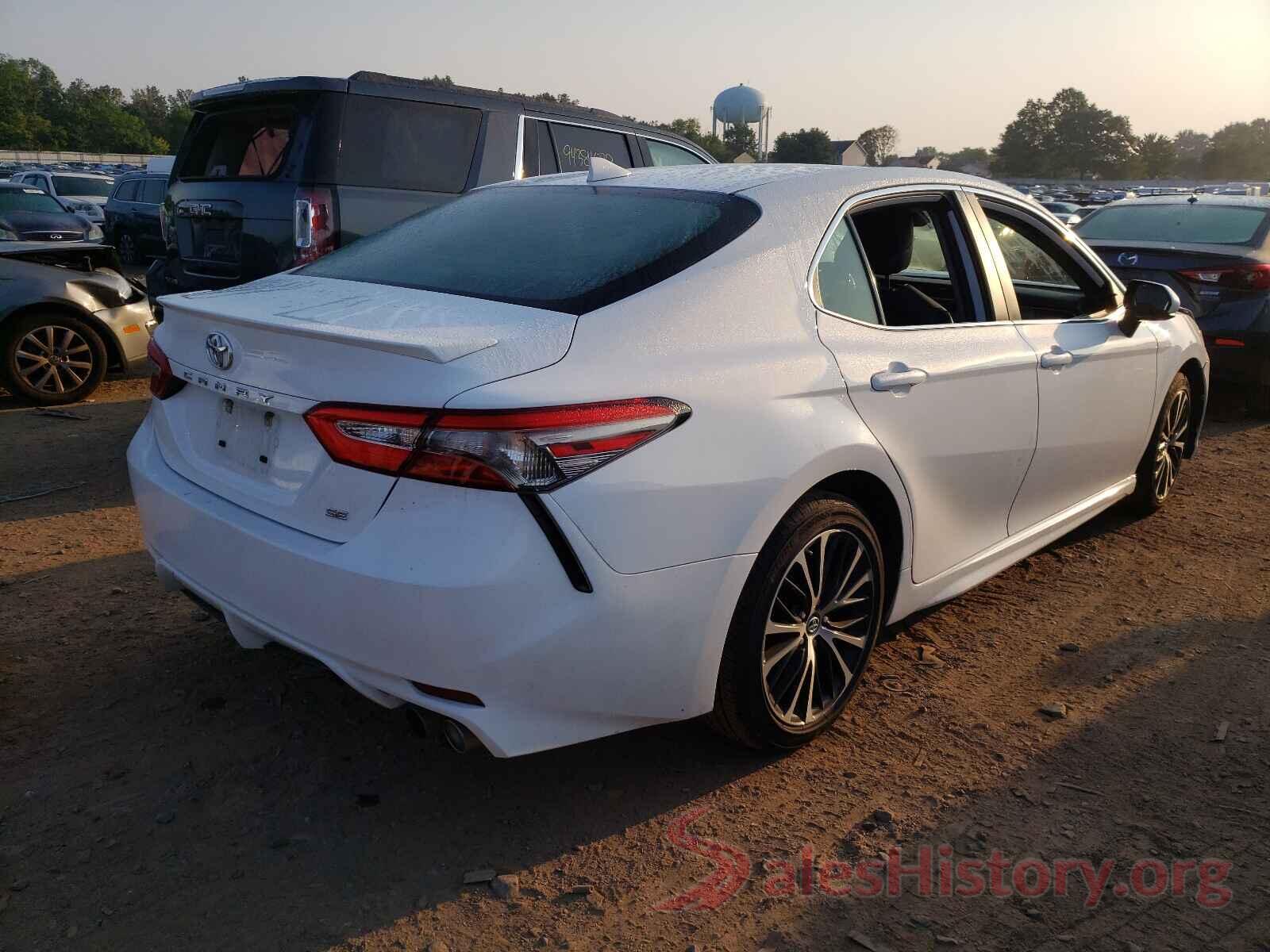 4T1B11HK2KU257539 2019 TOYOTA CAMRY