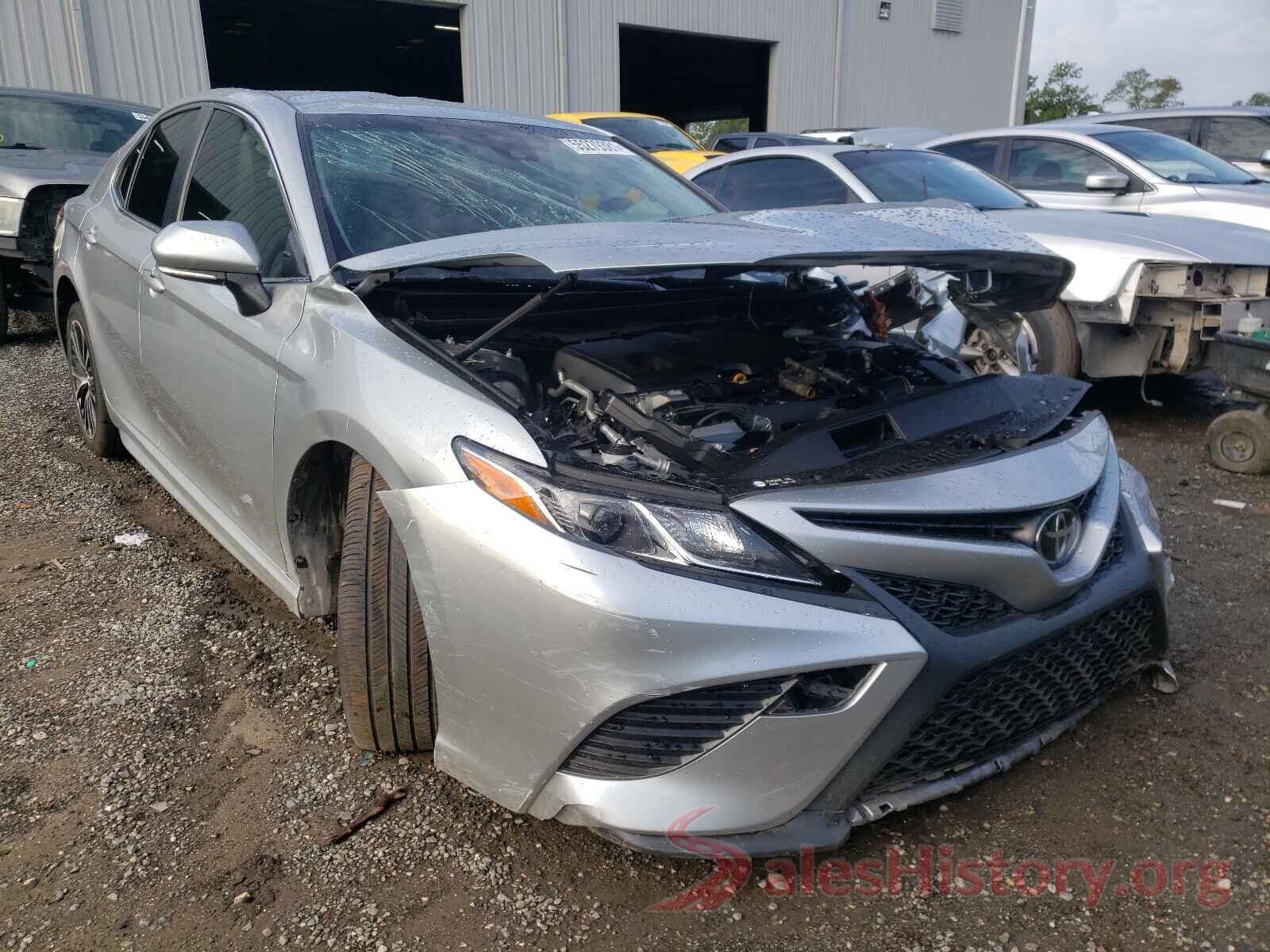 JTNB11HK5J3023903 2018 TOYOTA CAMRY