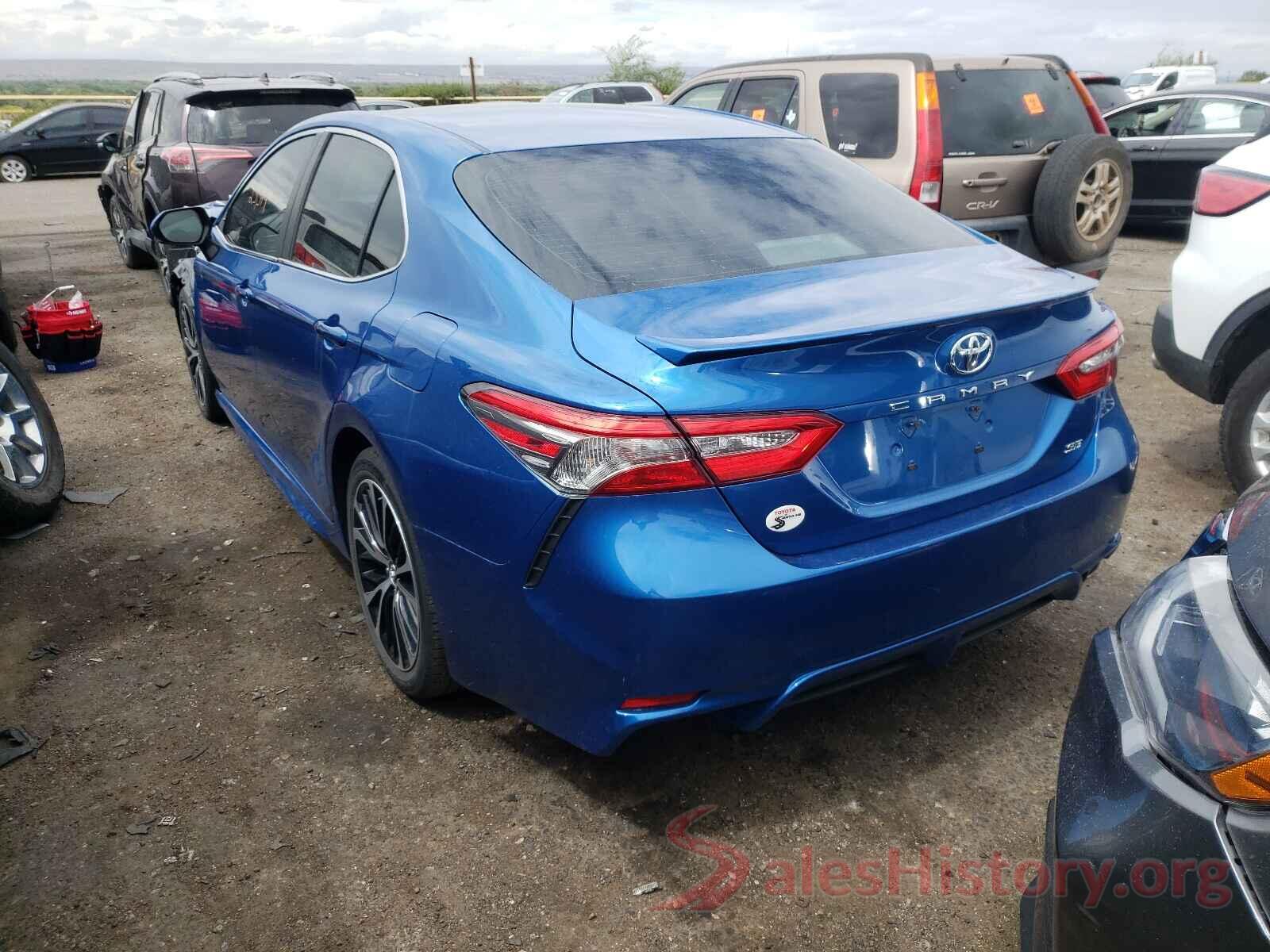 4T1B11HK2JU016725 2018 TOYOTA CAMRY