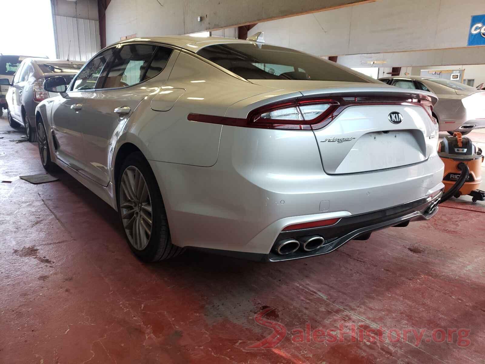 KNAE15LA5J6040980 2018 KIA STINGER