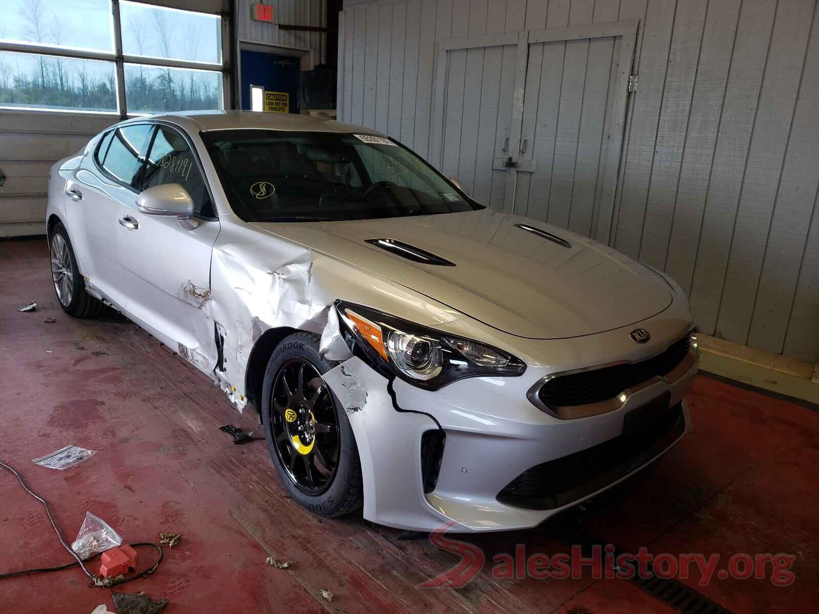 KNAE15LA5J6040980 2018 KIA STINGER