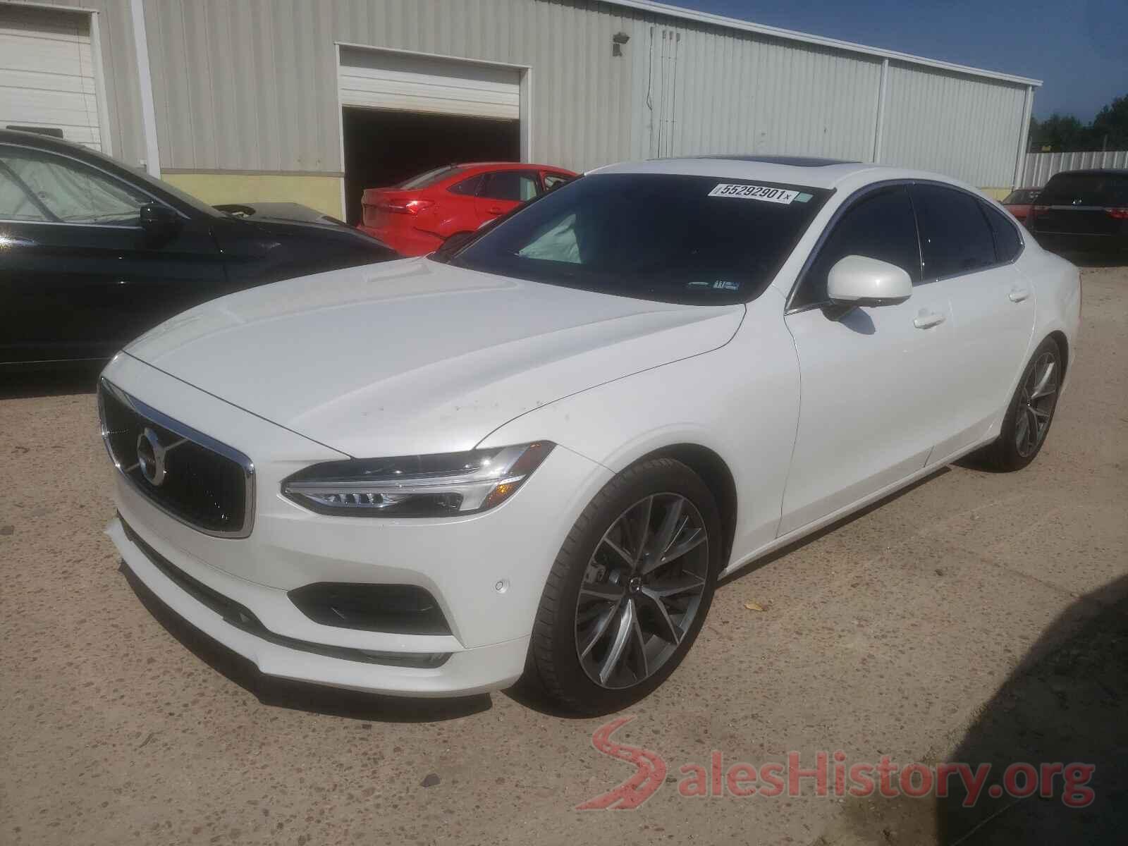 YV1102AK0H1013864 2017 VOLVO S90