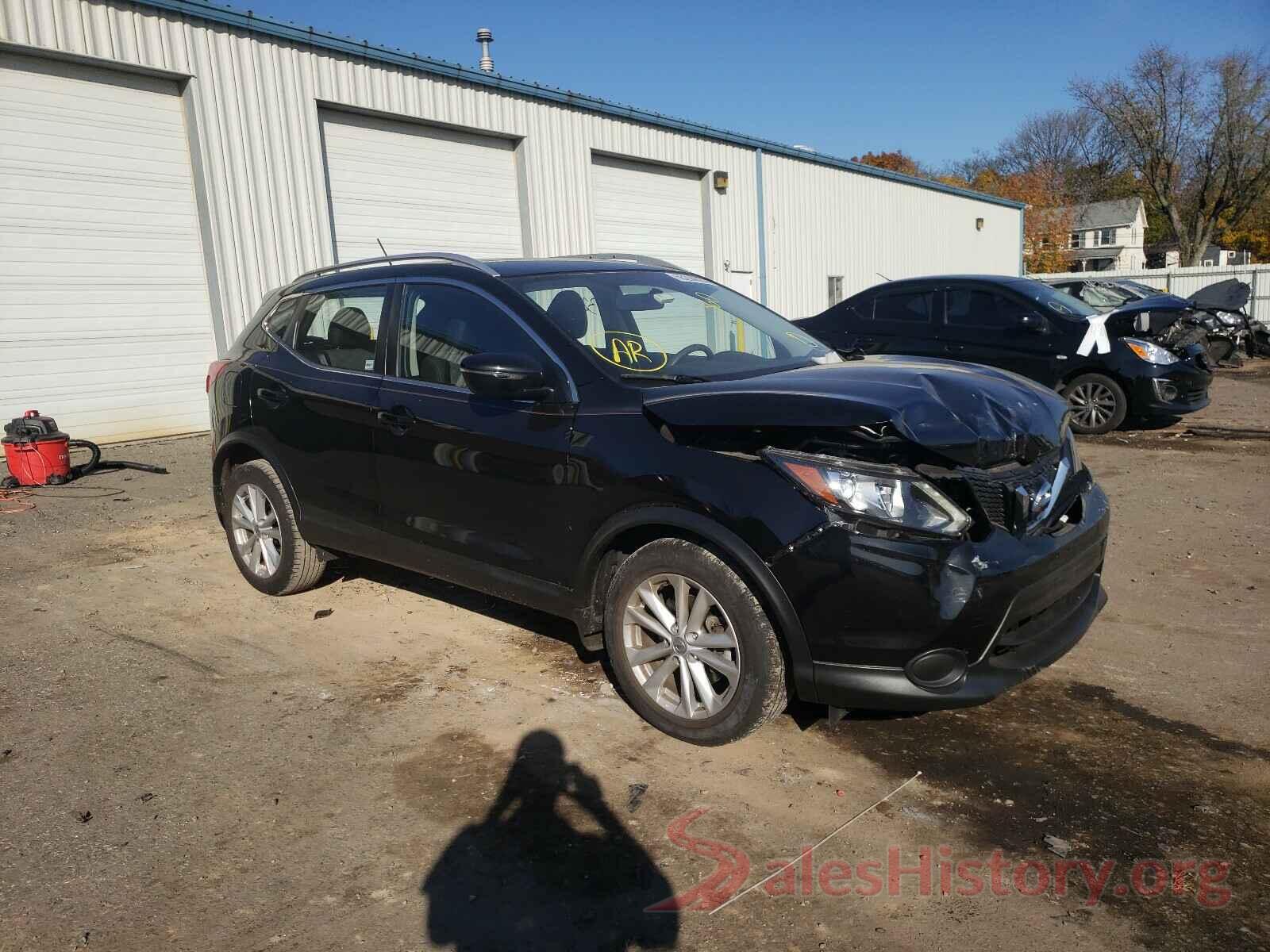 JN1BJ1CR8HW123305 2017 NISSAN ROGUE