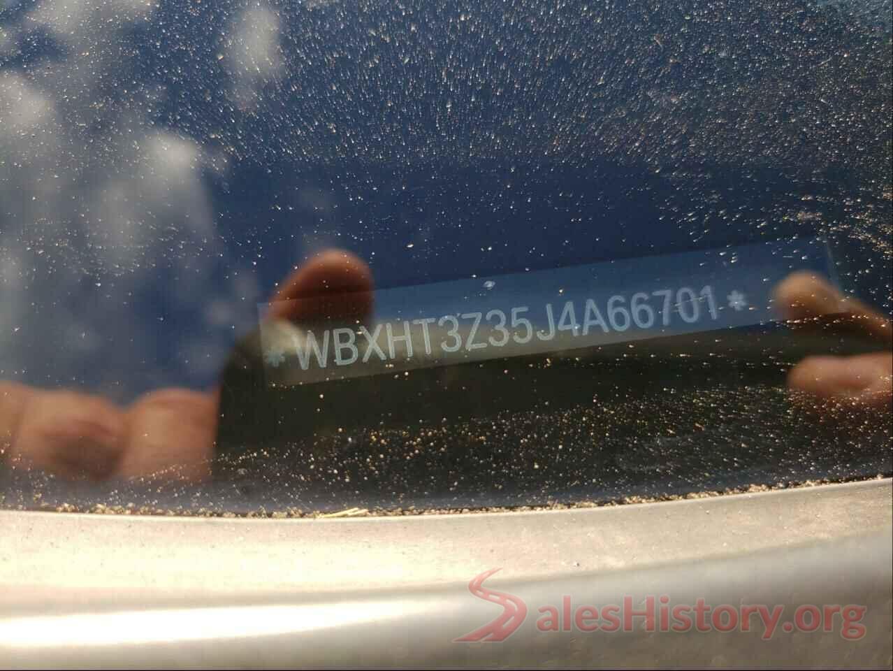 WBXHT3Z35J4A66701 2018 BMW X1