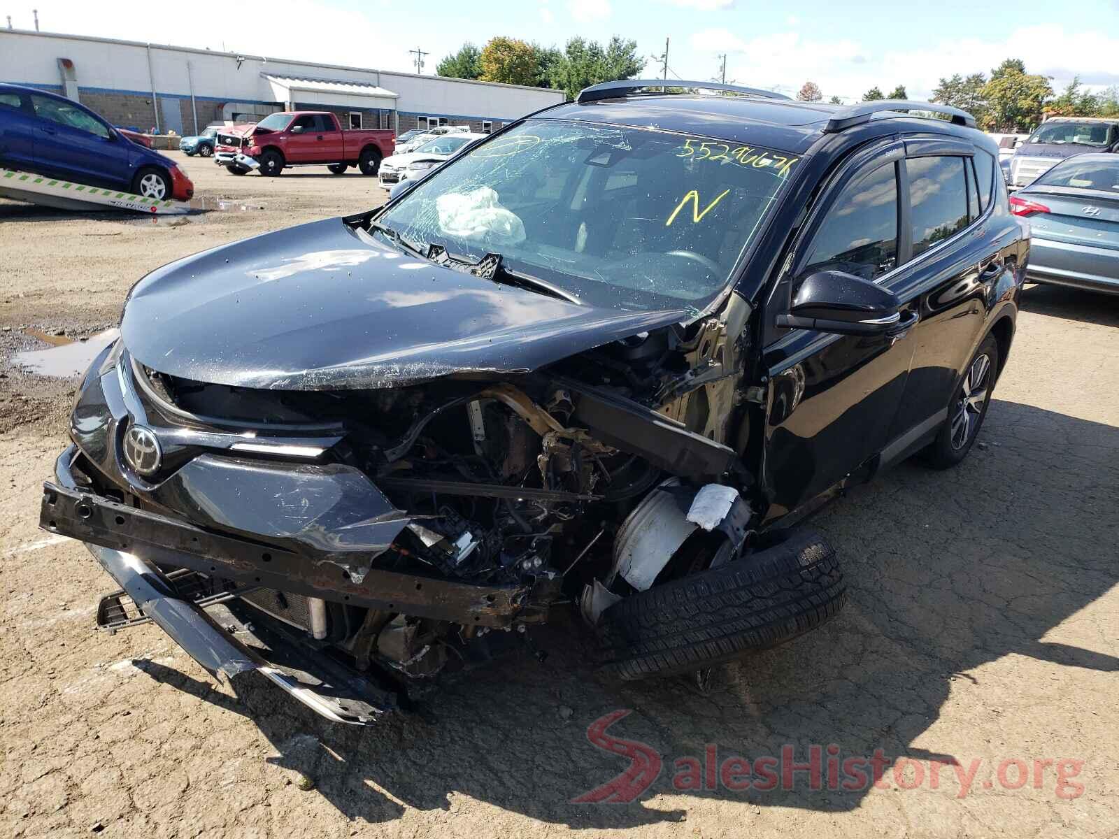 2T3RFREVXHW548805 2017 TOYOTA RAV4