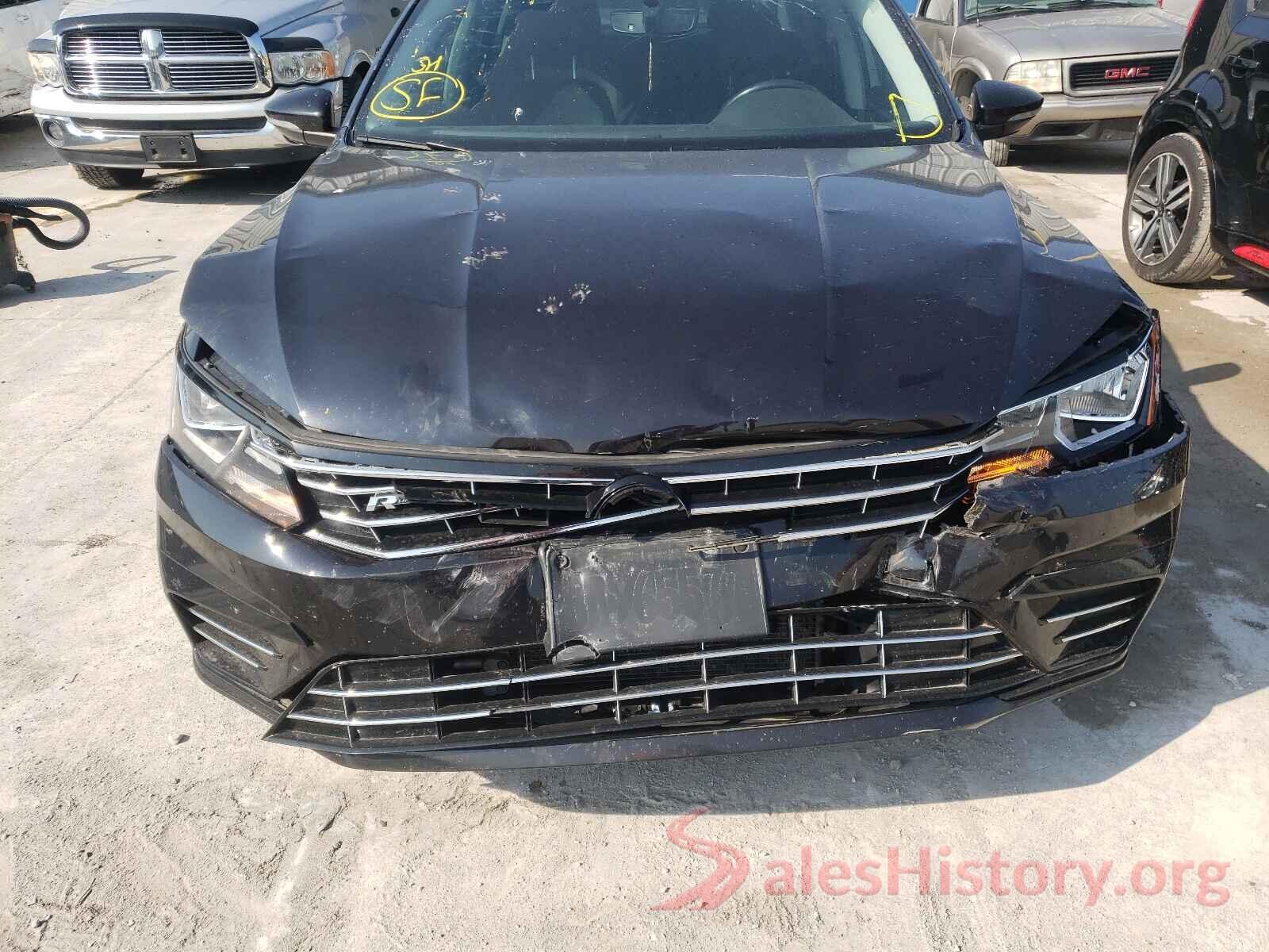 1VWAA7A37JC050782 2018 VOLKSWAGEN PASSAT