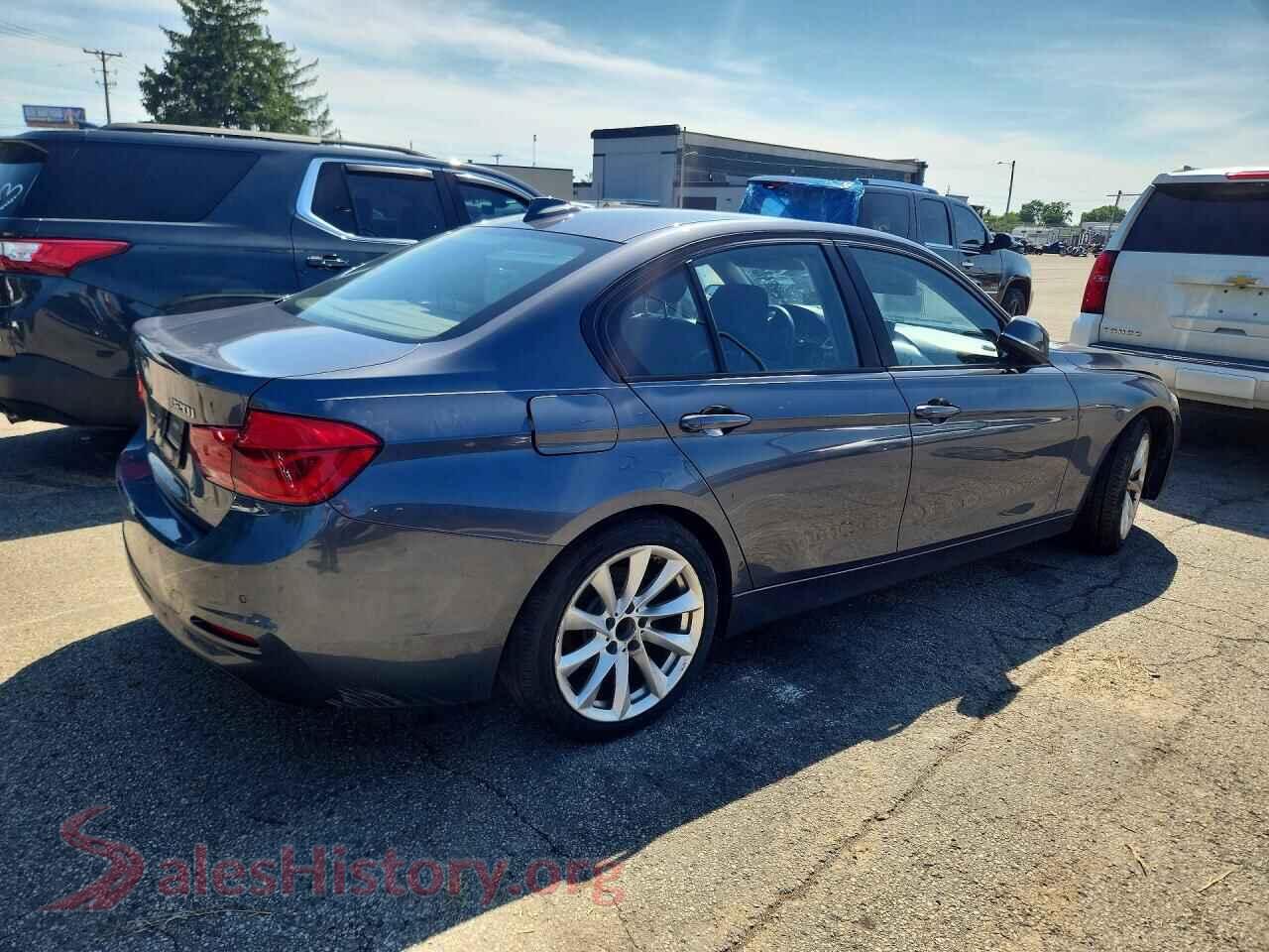 2018 BMW 3 SERIES VIN WBA8A3C59JA492268, right side view