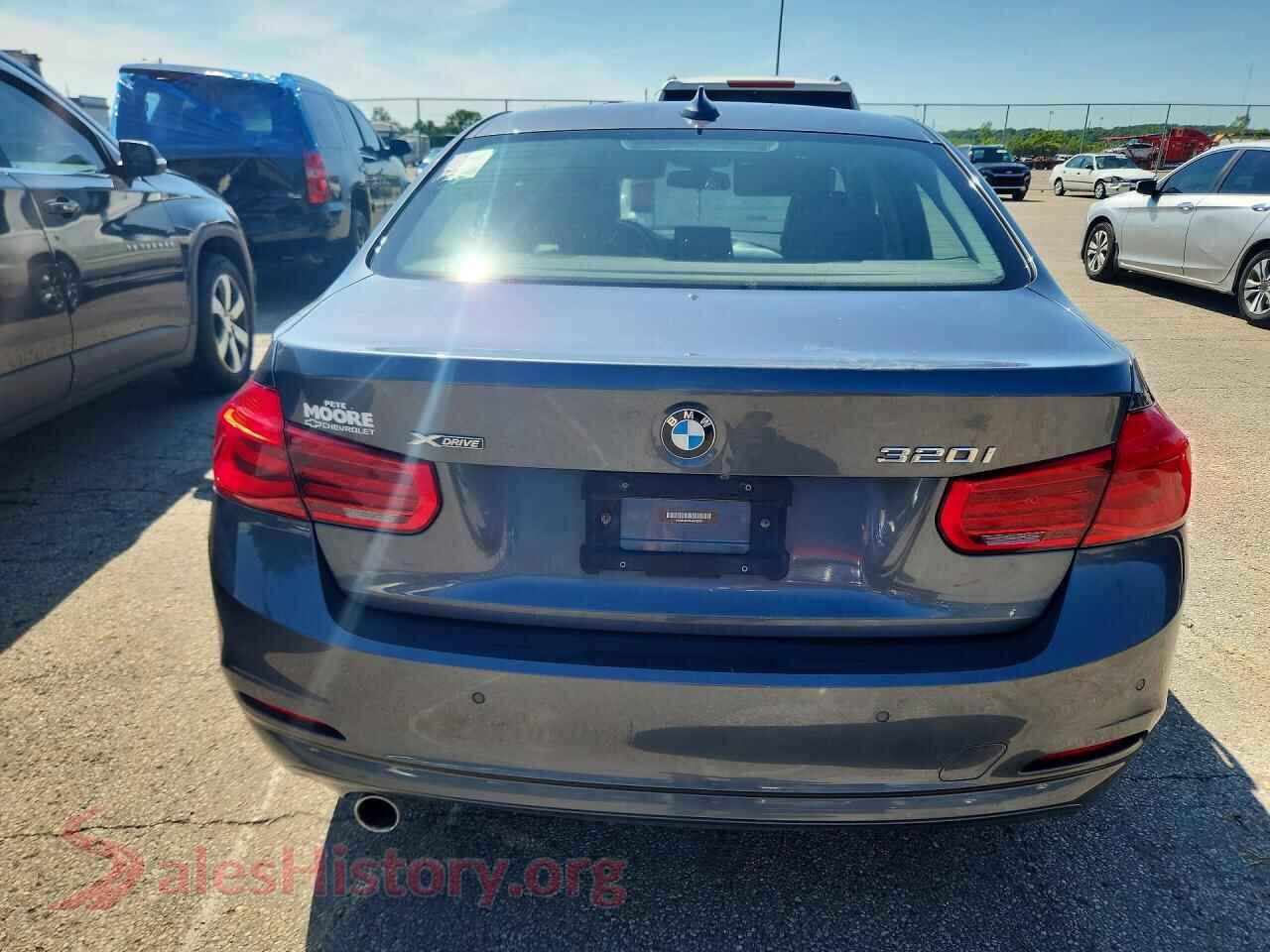 2018 BMW 3 SERIES VIN WBA8A3C59JA492268, left side view