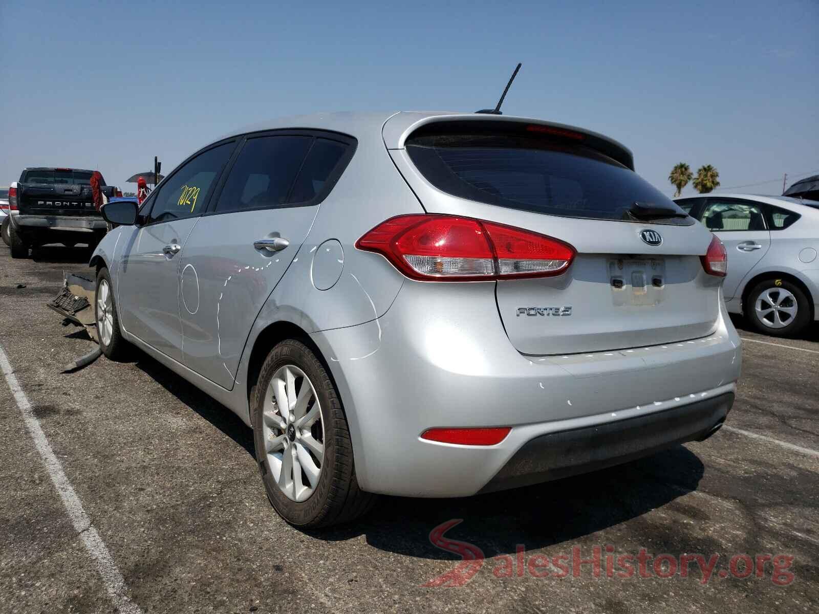 KNAFK5A8XH5685271 2017 KIA FORTE