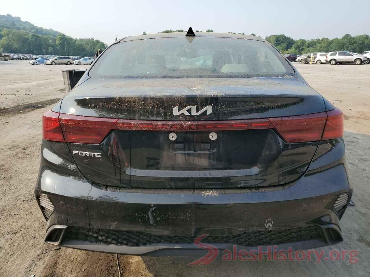 3KPF24AD1NE418563 2022 KIA FORTE