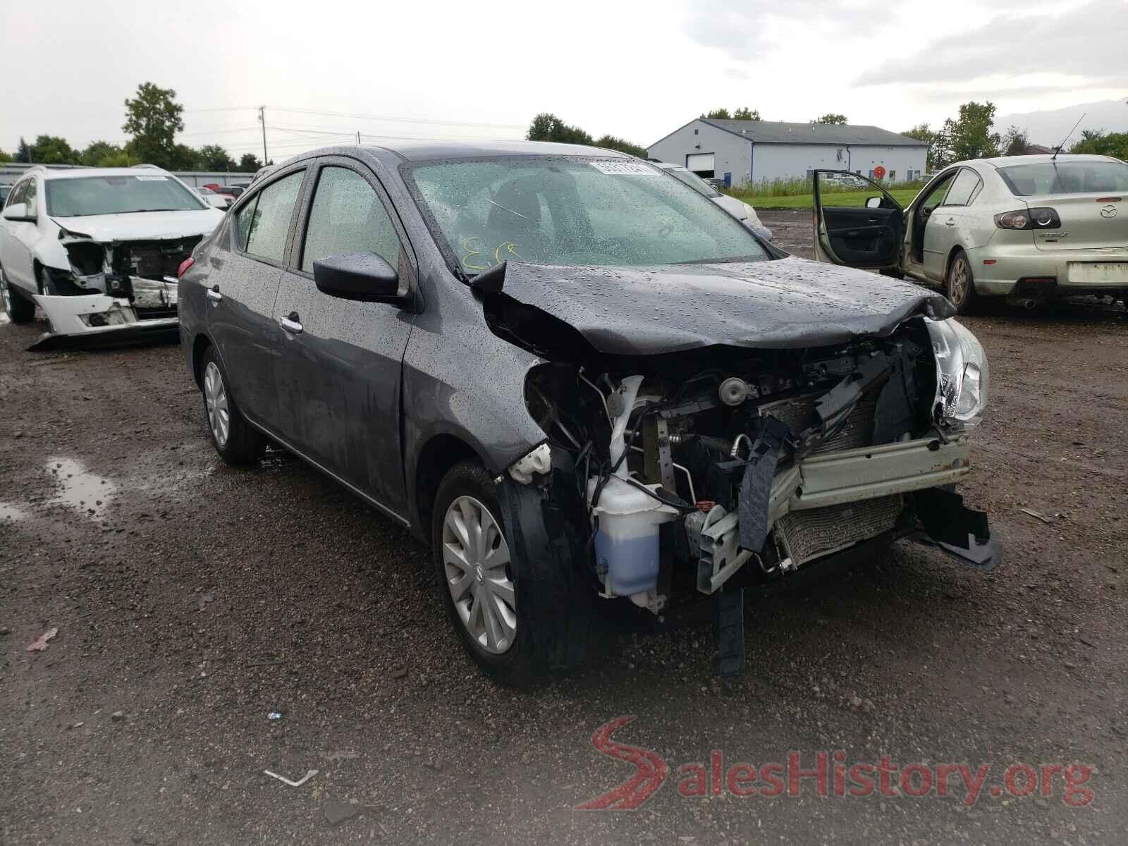 3N1CN7AP0JL864024 2018 NISSAN VERSA