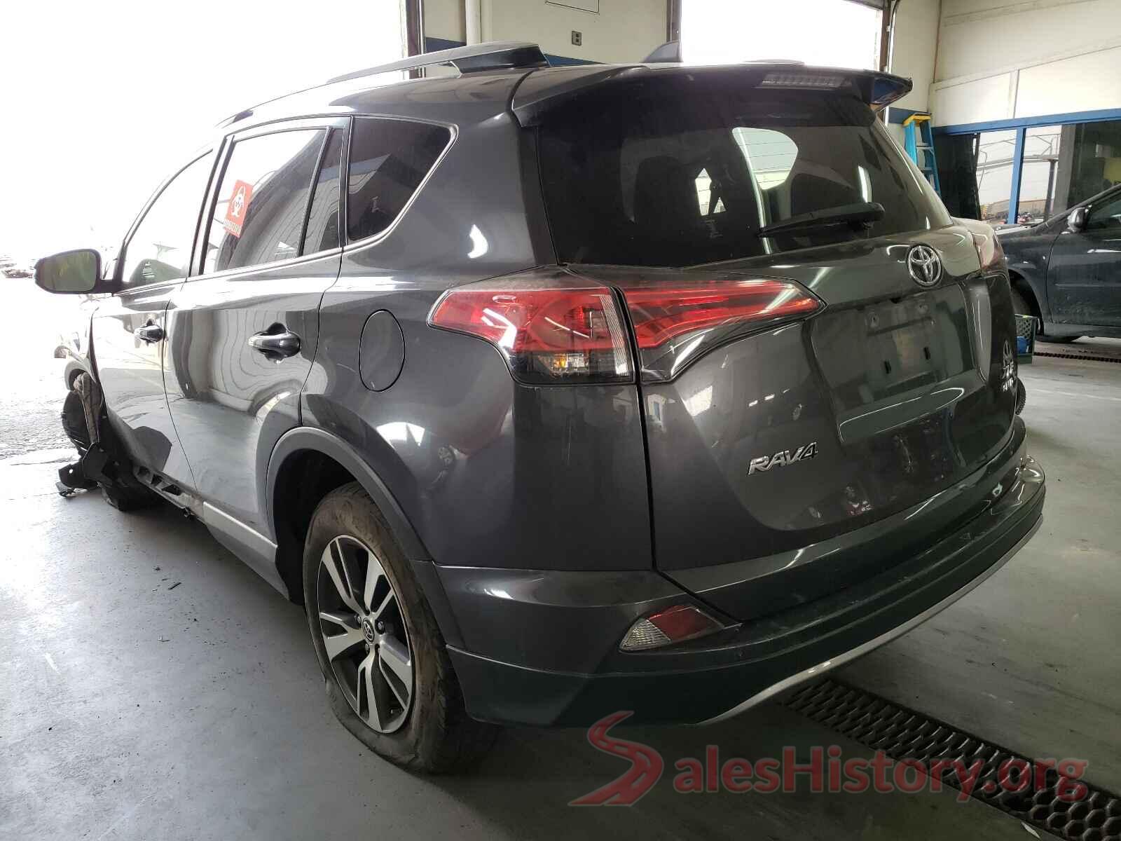 JTMRFREV8JJ258101 2018 TOYOTA RAV4