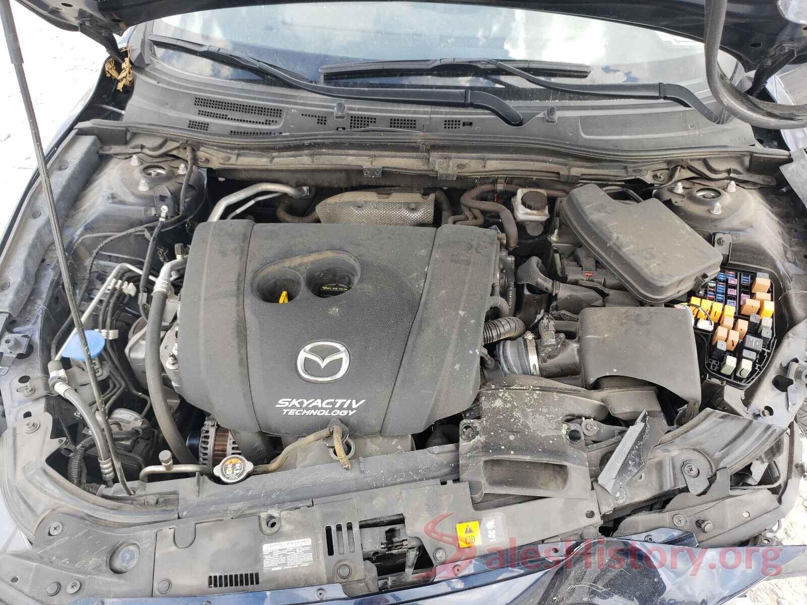 3MZBN1V35JM269352 2018 MAZDA 3