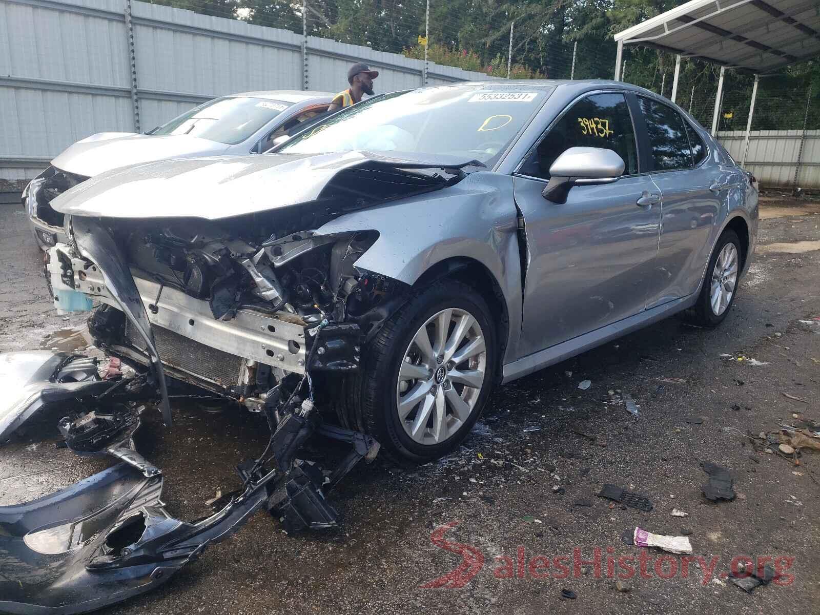 4T1B11HK0KU751527 2019 TOYOTA CAMRY