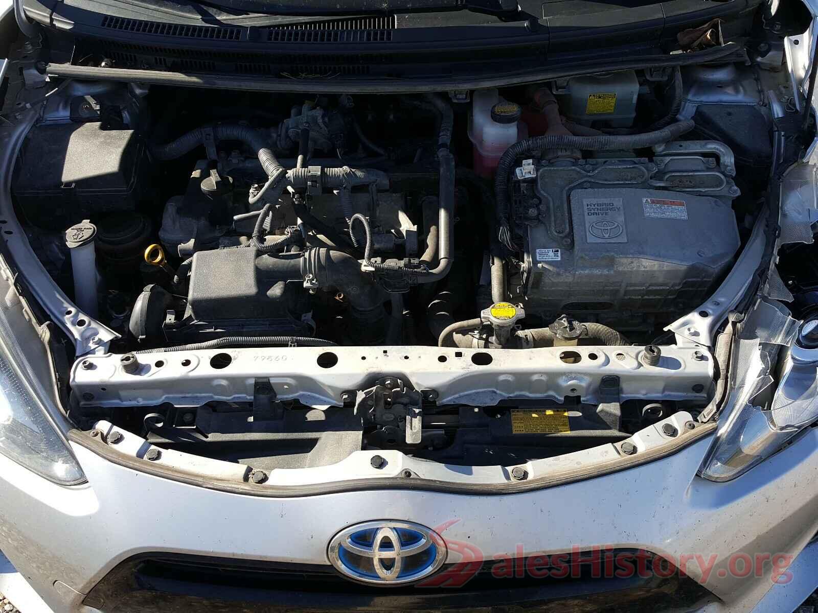 JTDKDTB30F1586238 2015 TOYOTA PRIUS