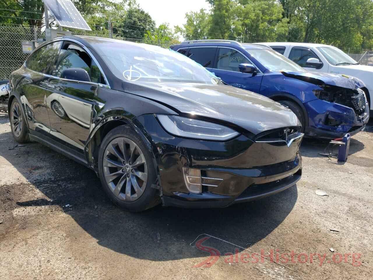 5YJXCDE23JF141977 2018 TESLA MODEL X