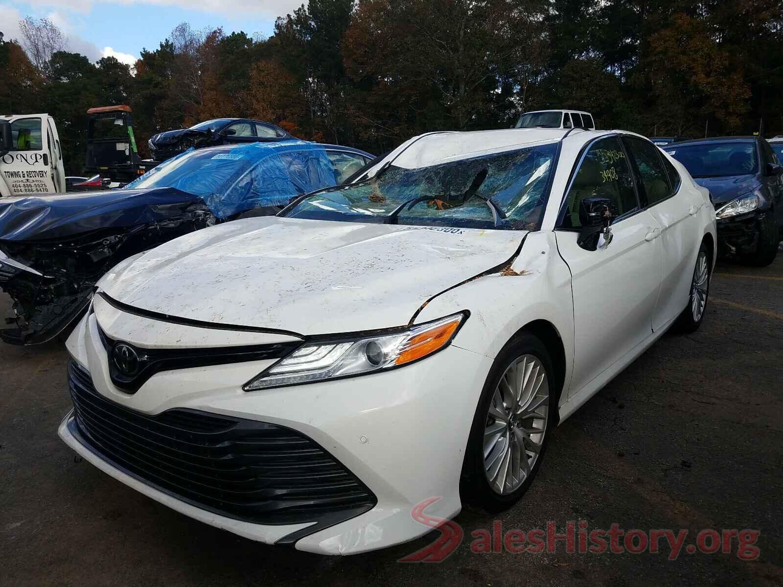 4T1B11HK5JU037102 2018 TOYOTA CAMRY