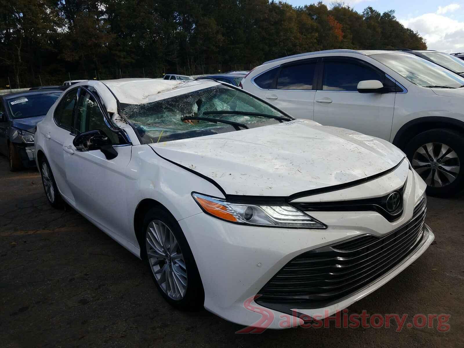 4T1B11HK5JU037102 2018 TOYOTA CAMRY