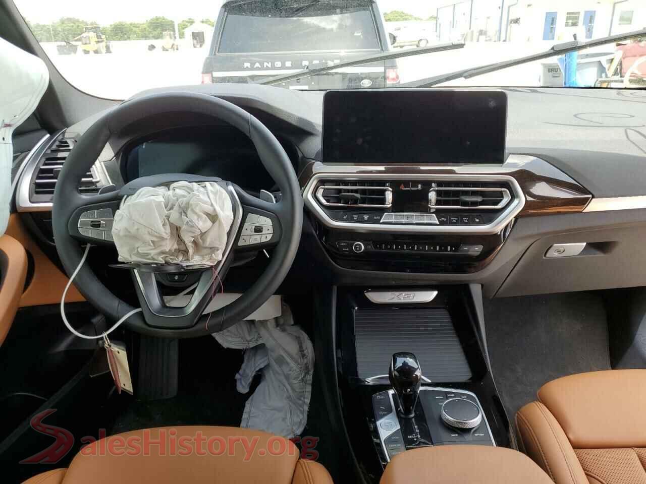 2022 BMW X3 VIN 5UX43DP01N9K81653, interior center console