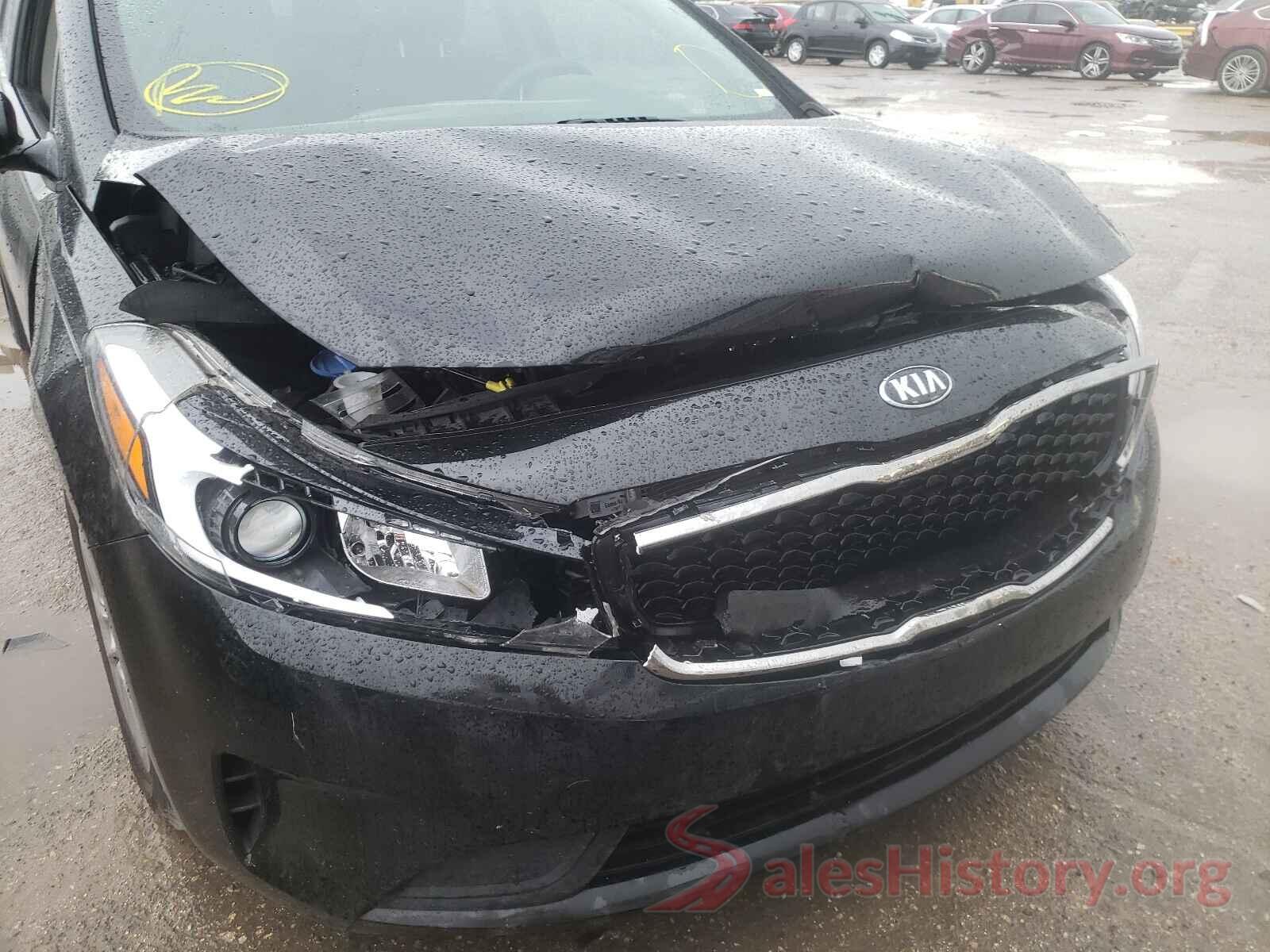 3KPFK4A77HE052879 2017 KIA FORTE