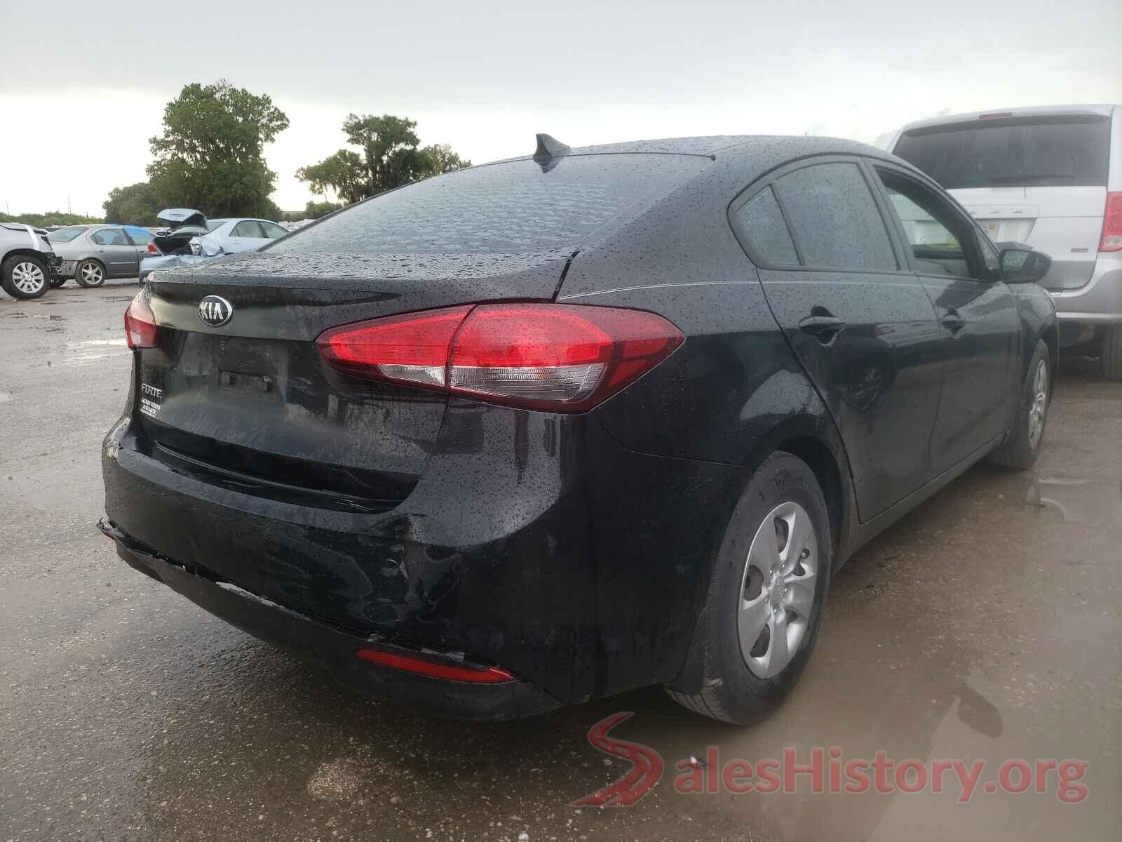 3KPFK4A77HE052879 2017 KIA FORTE