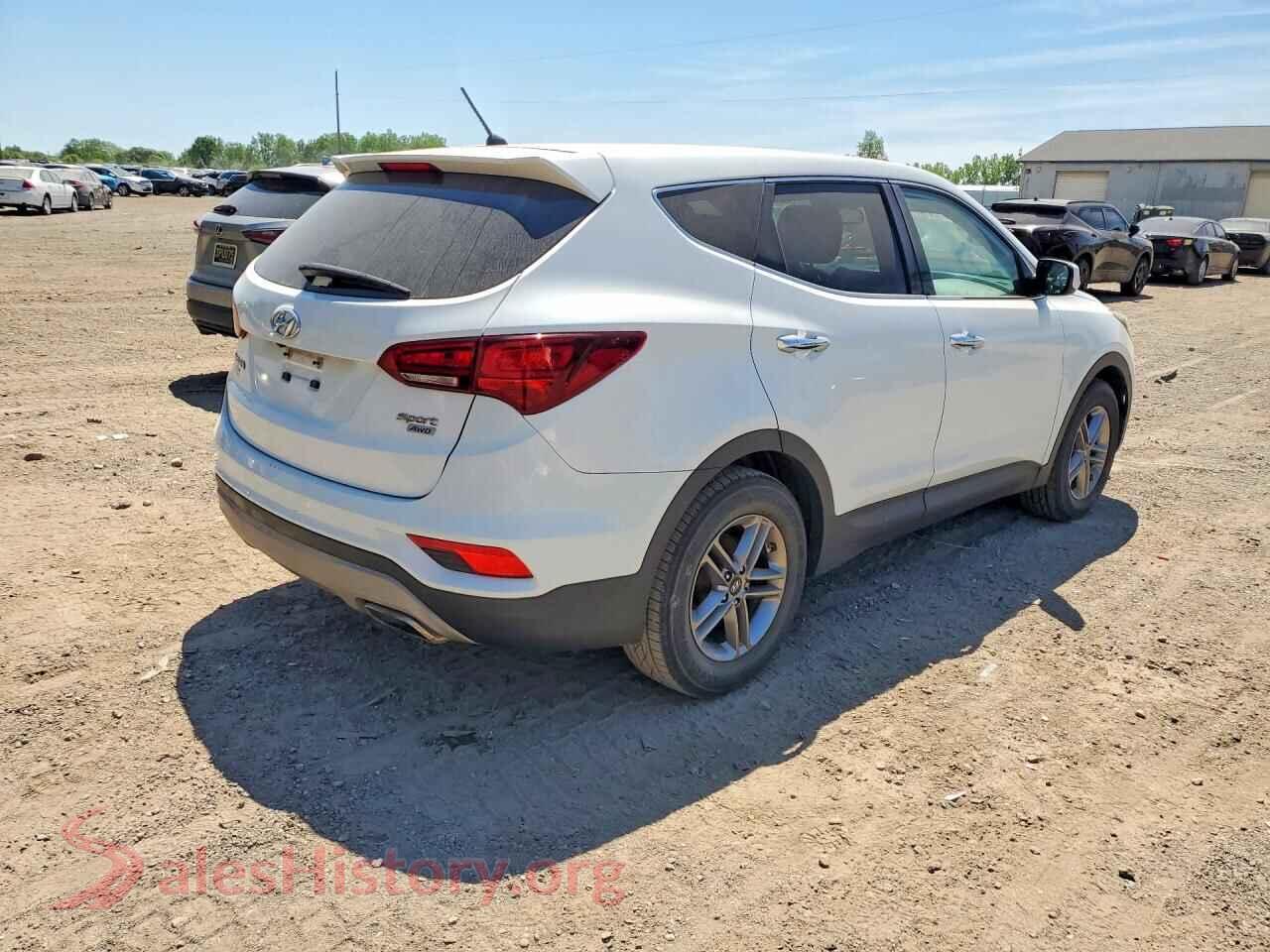 2018 HYUNDAI SANTA FE VIN 5NMZTDLB9JH083495, right side view