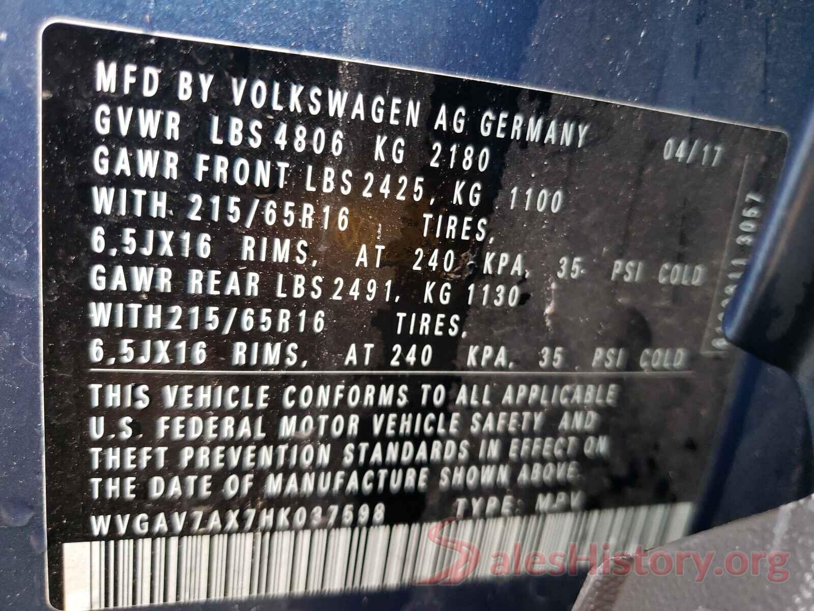 WVGAV7AX7HK037598 2017 VOLKSWAGEN TIGUAN