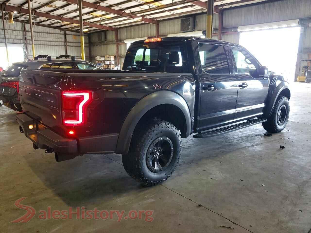 2018 FORD F150 VIN 1FTFW1RG9JFB81015, right side view
