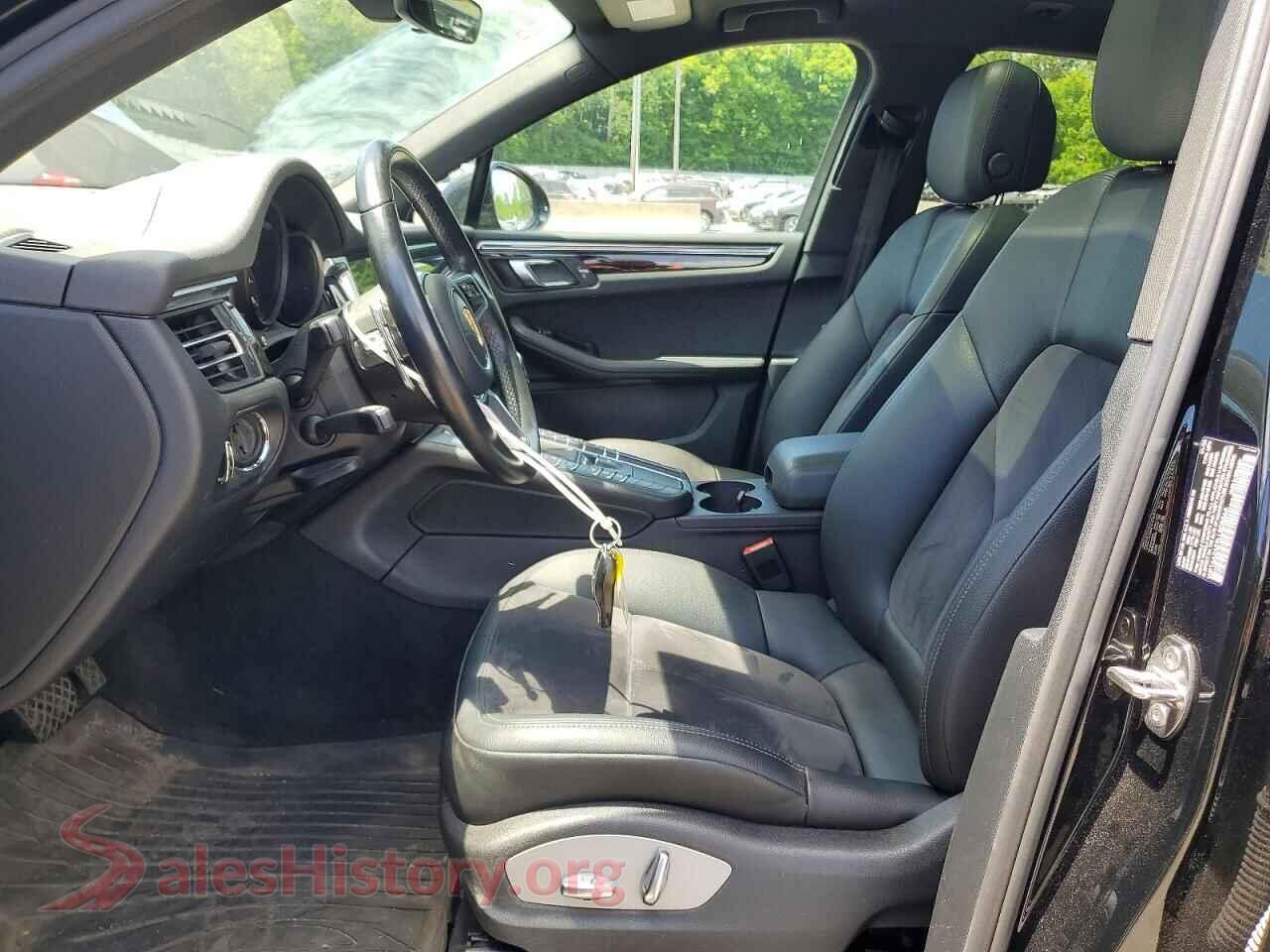 2020 PORSCHE MACAN VIN WP1AA2A59LLB05564, engine bay