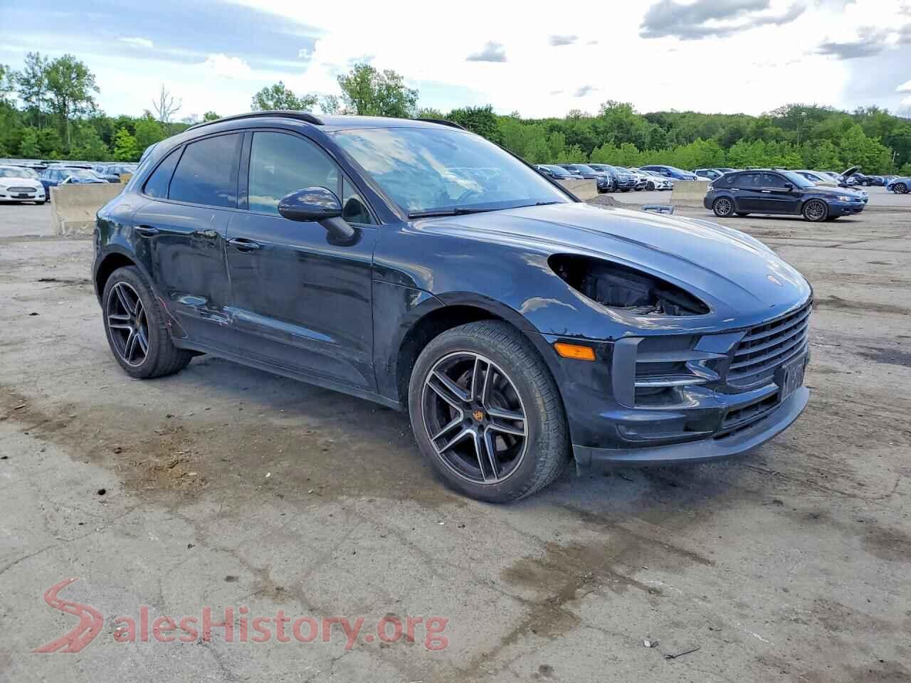 2020 PORSCHE MACAN VIN WP1AA2A59LLB05564, rear 3/4 view