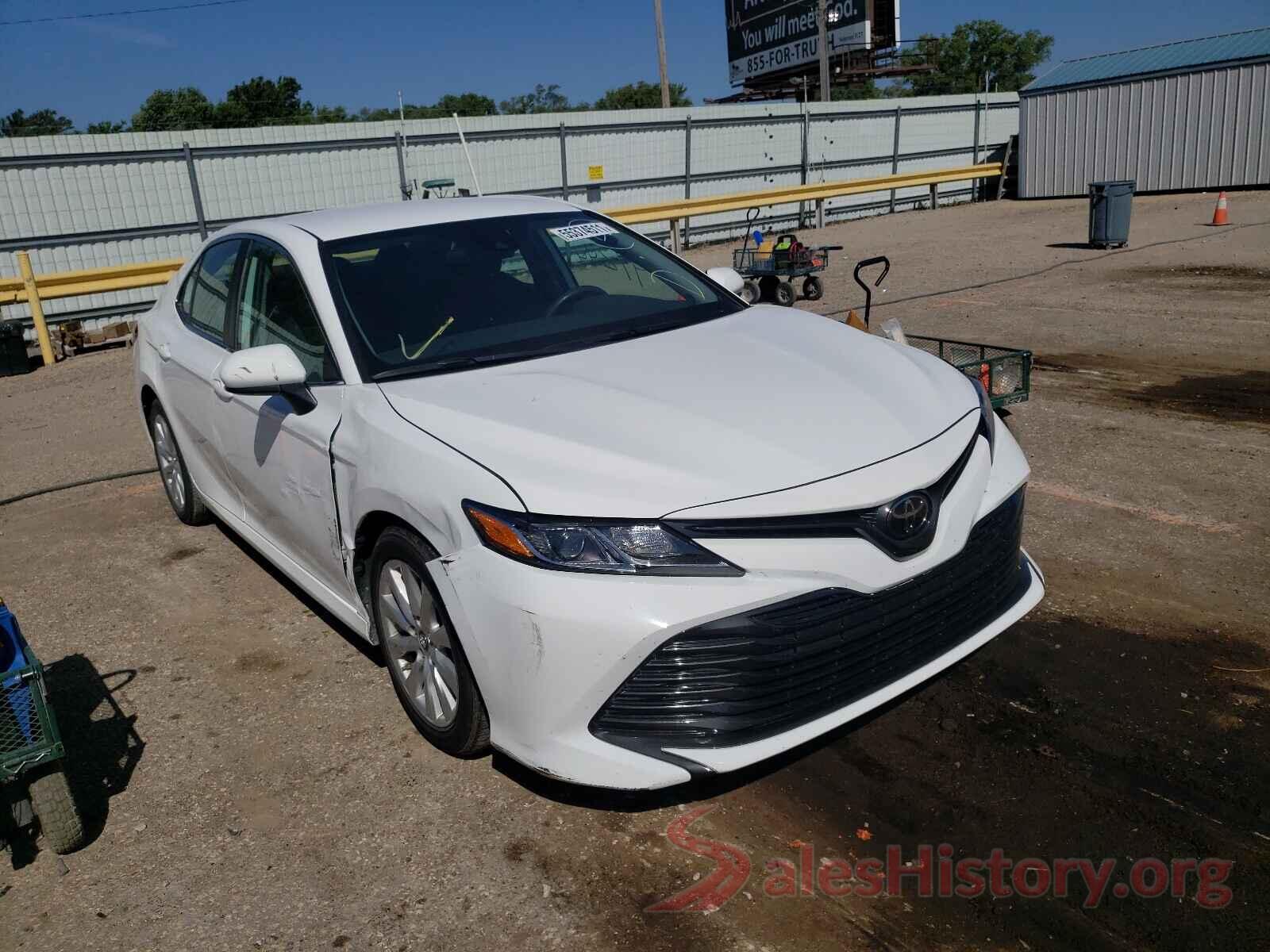 4T1B11HKXKU757545 2019 TOYOTA CAMRY