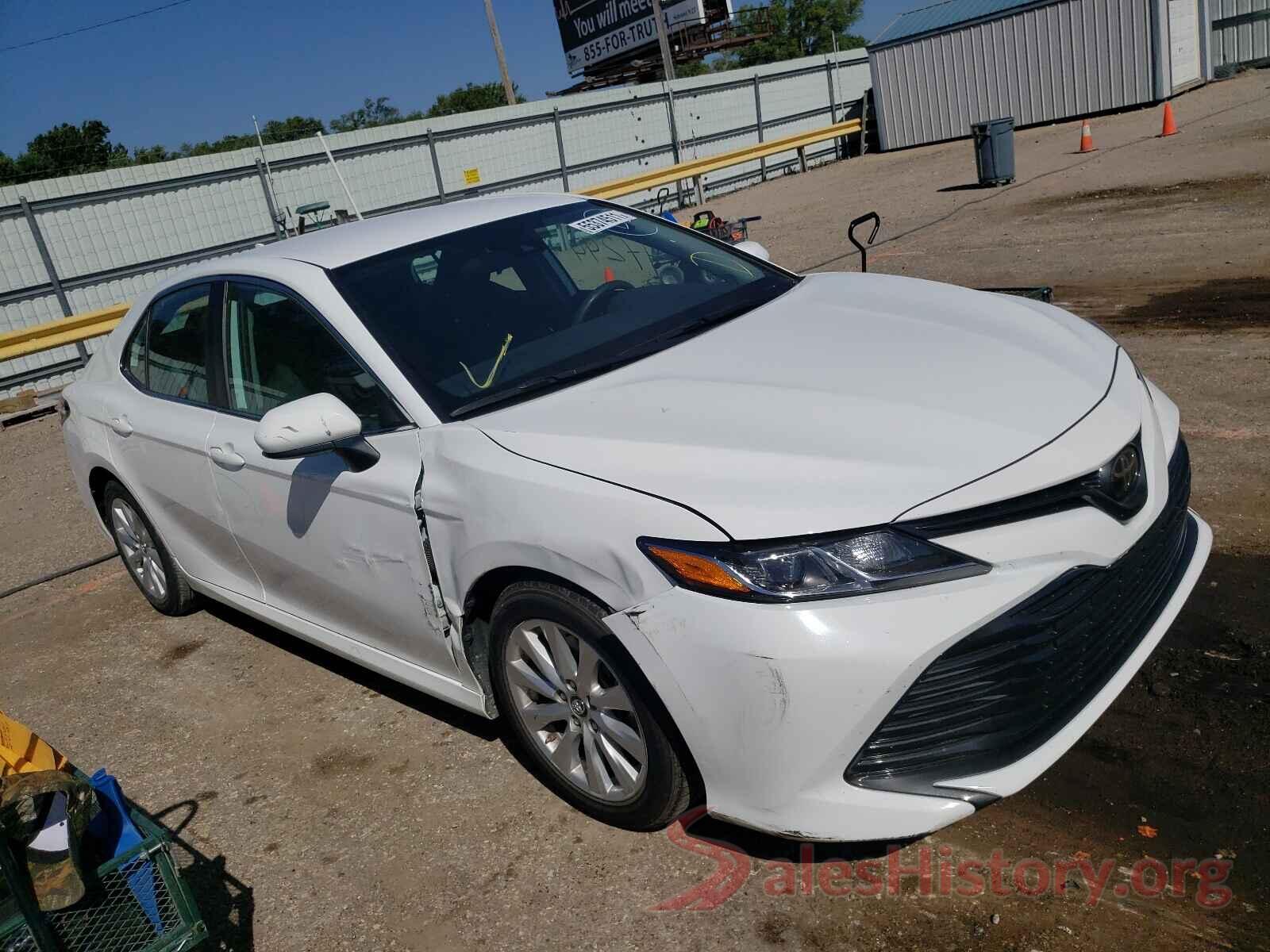 4T1B11HKXKU757545 2019 TOYOTA CAMRY