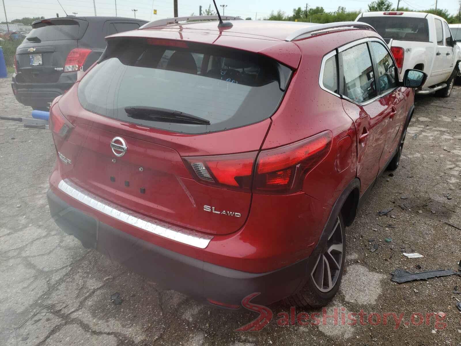 JN1BJ1CR3JW251814 2018 NISSAN ROGUE